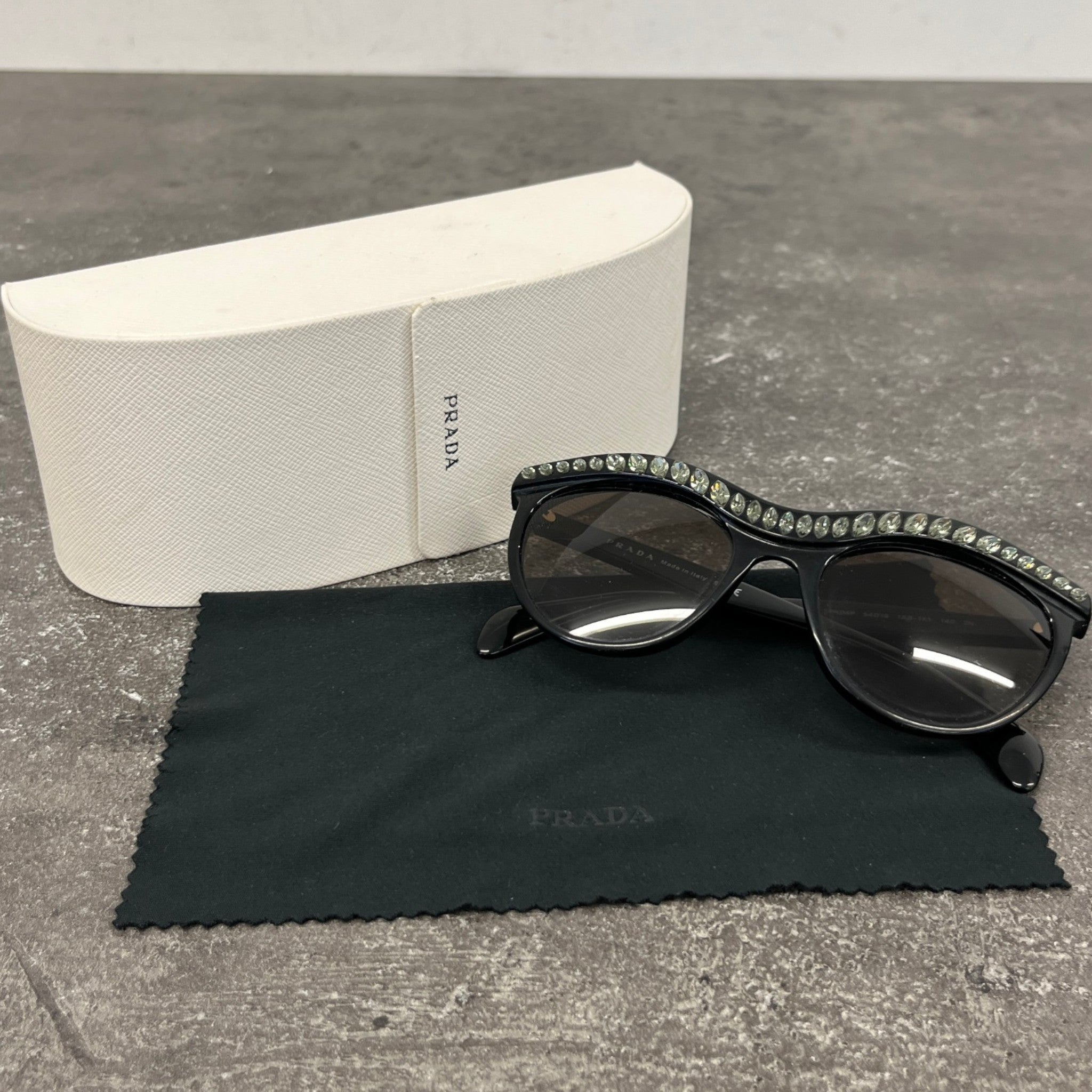 Women's Spr 04P Sunglasses Black
