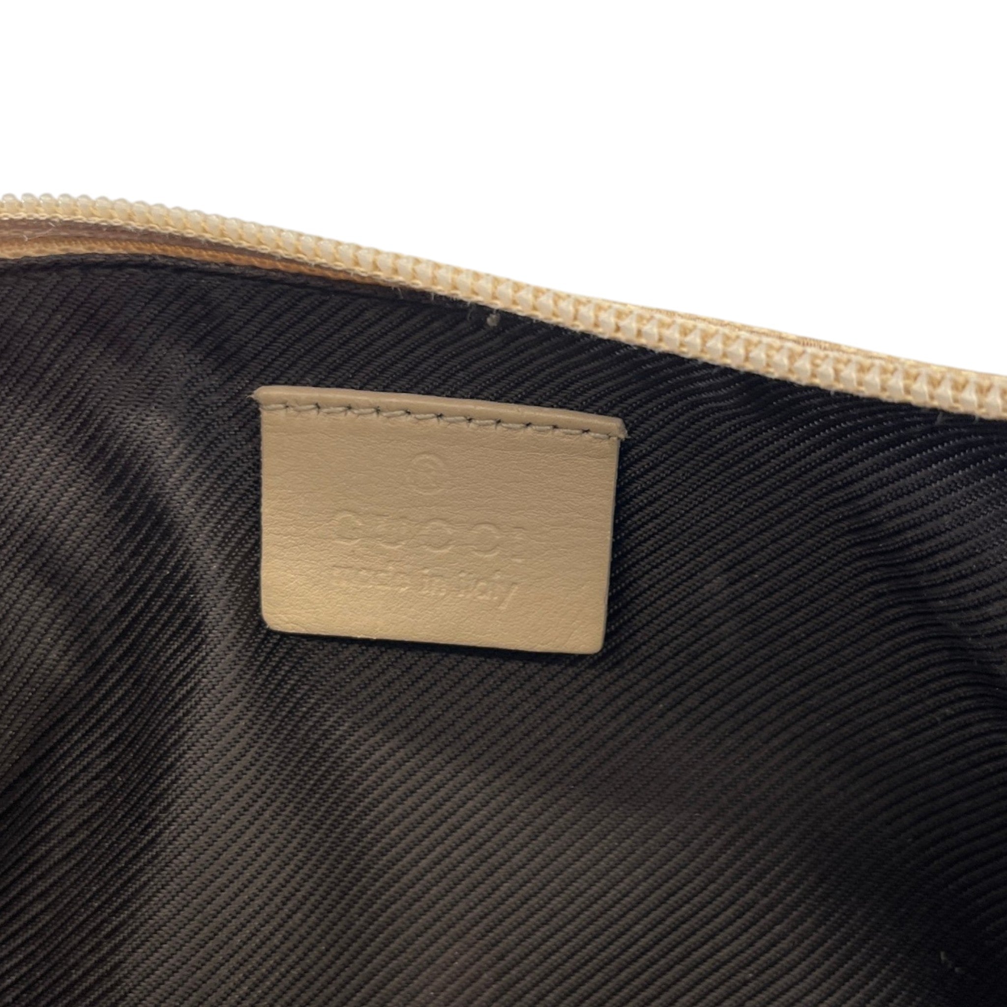 Women's Gg Canvas Boat Handbag Beige