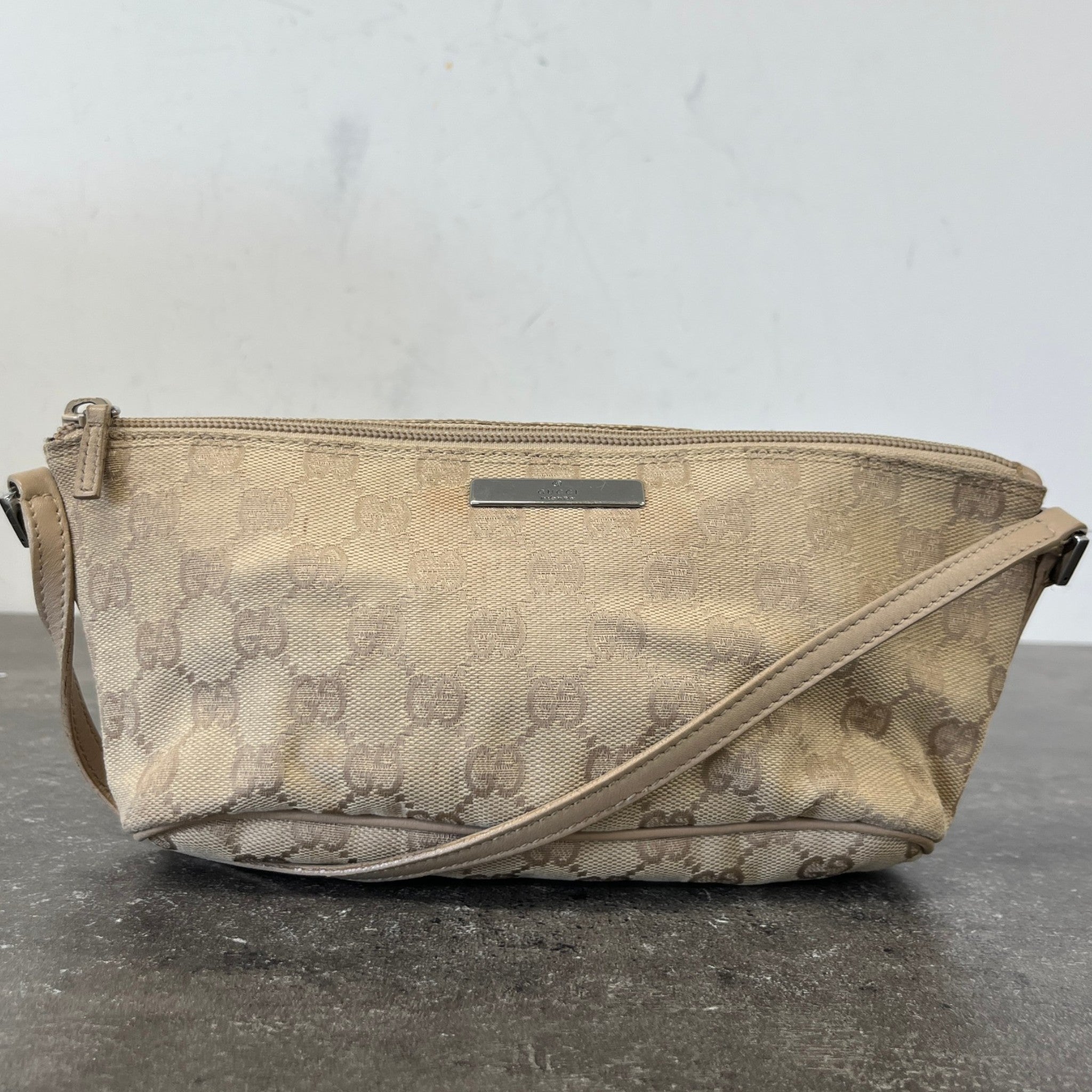 Women's Gg Canvas Boat Handbag Beige