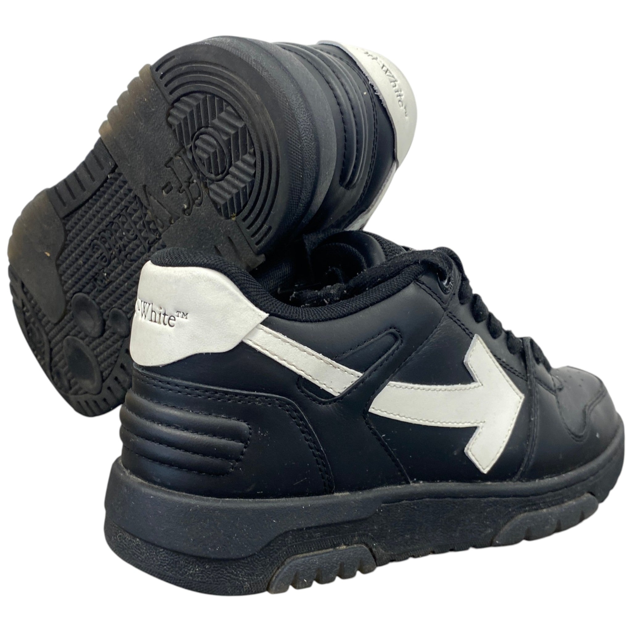 Men's Out Of Office Low Trainers Black Size EU 40 / UK 6