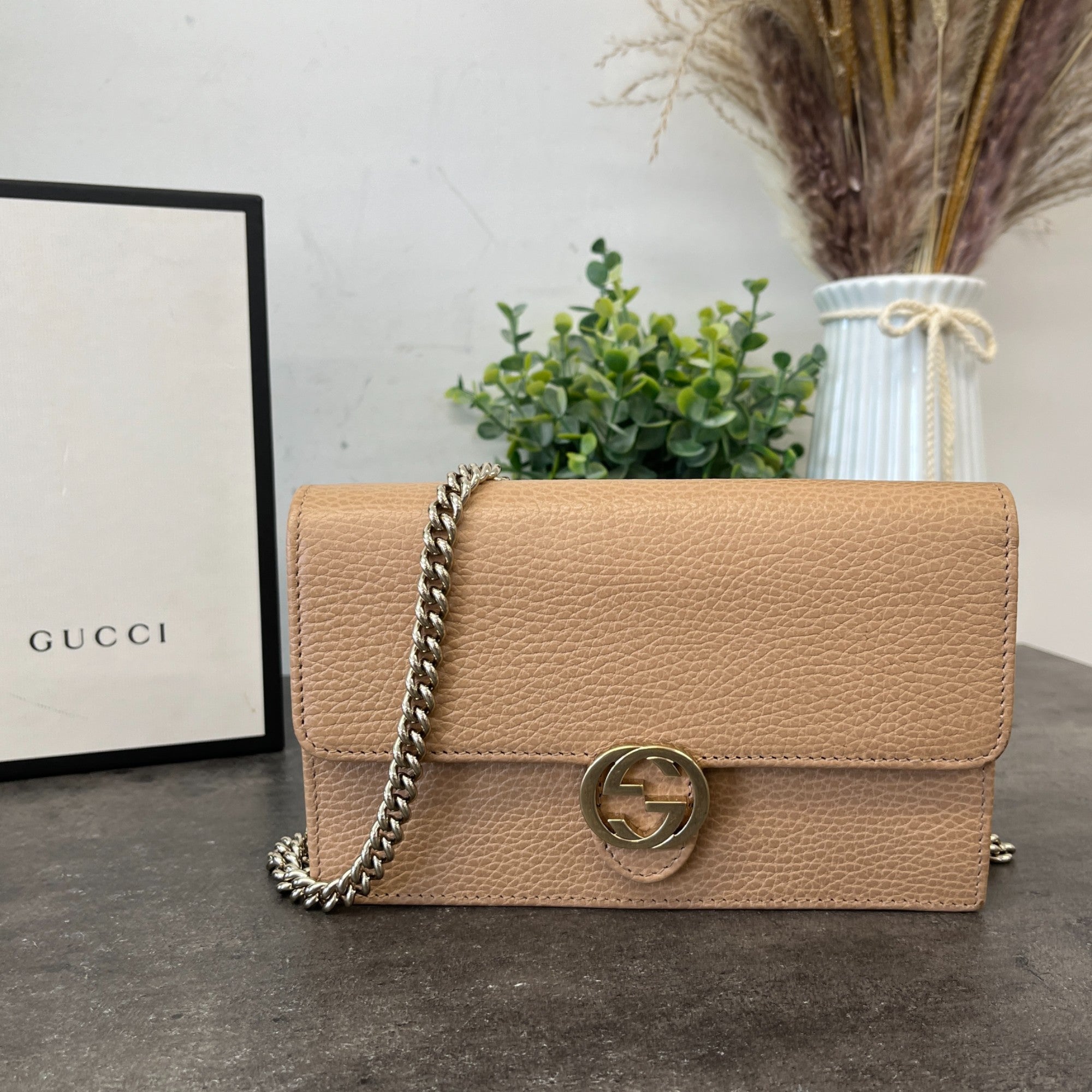 Women's Interlocking G Crossbody Bag Beige