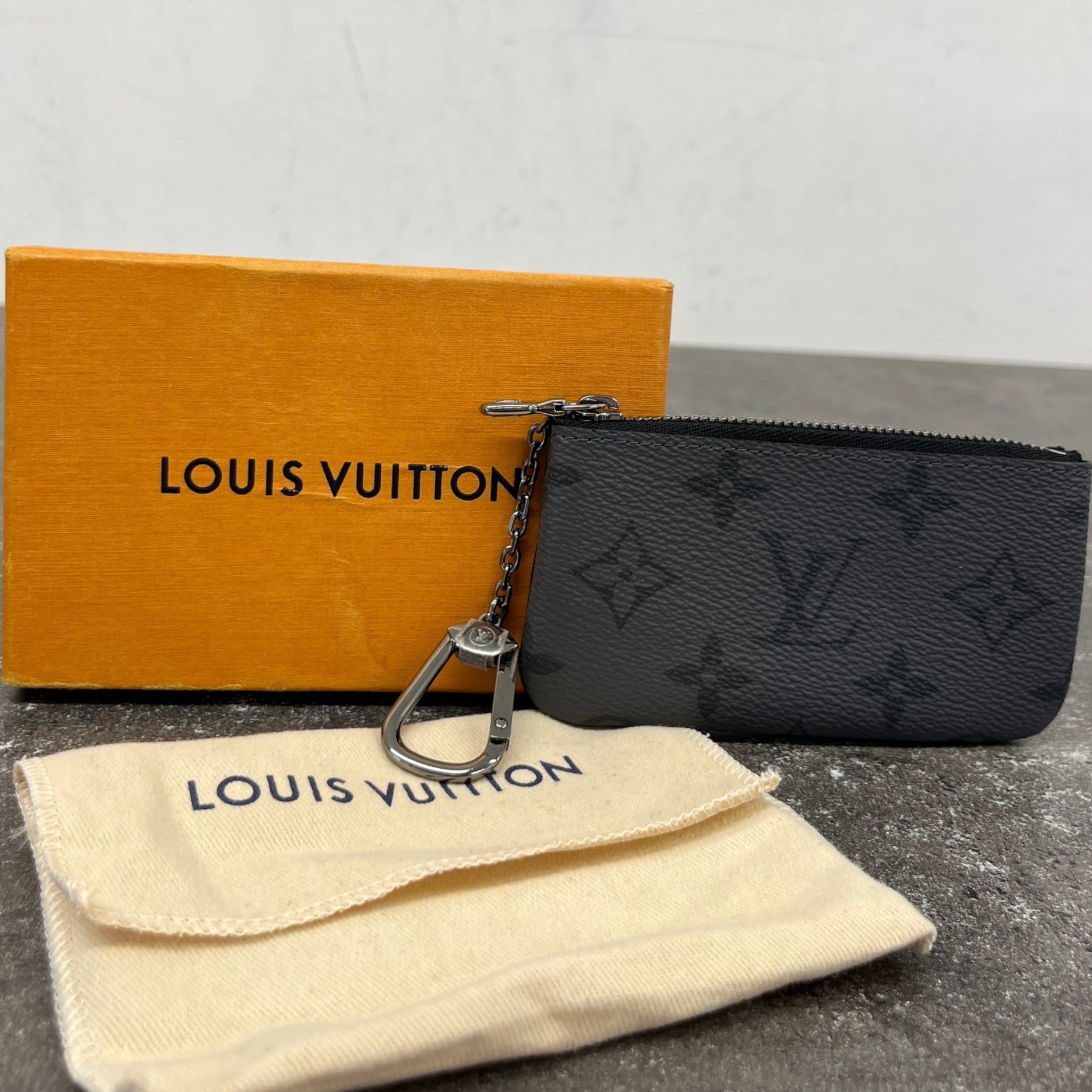 Monogram Eclipse Key Pouch Keyring Grey