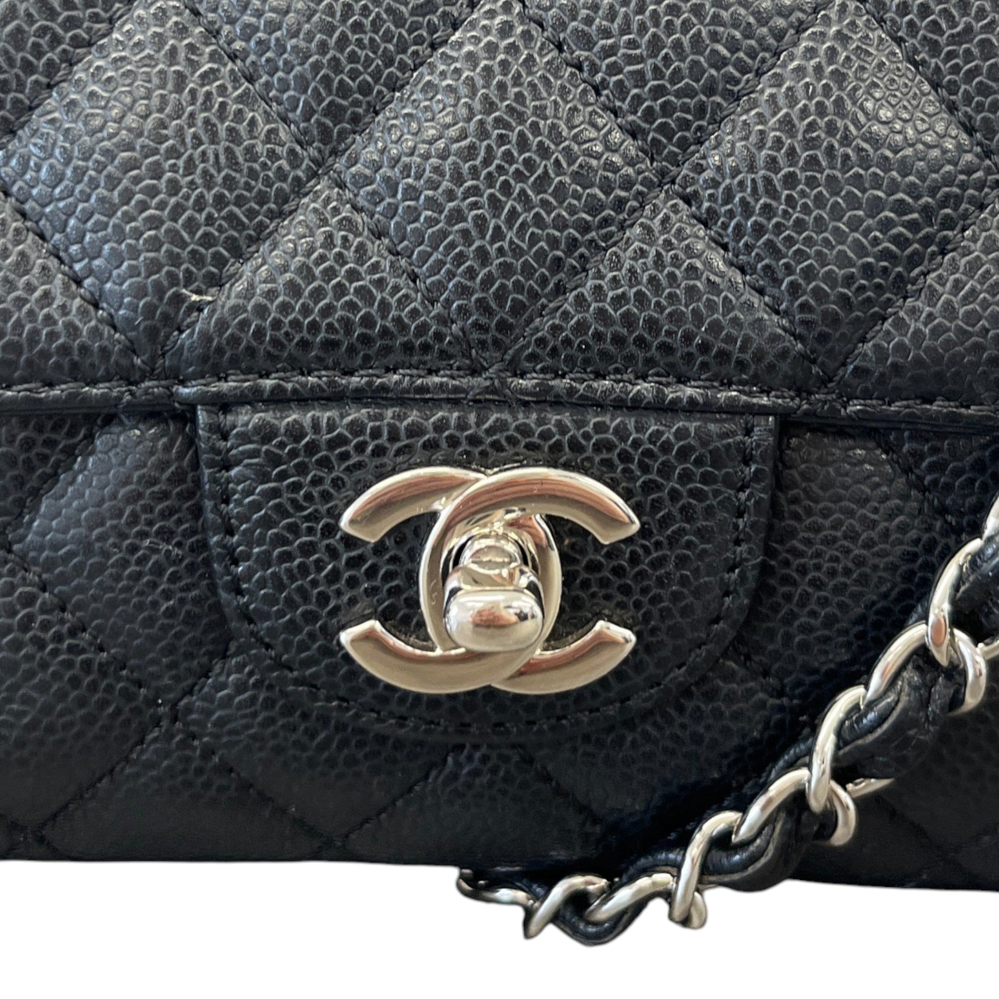 Women's Small Classic Flap Caviar Bag Black