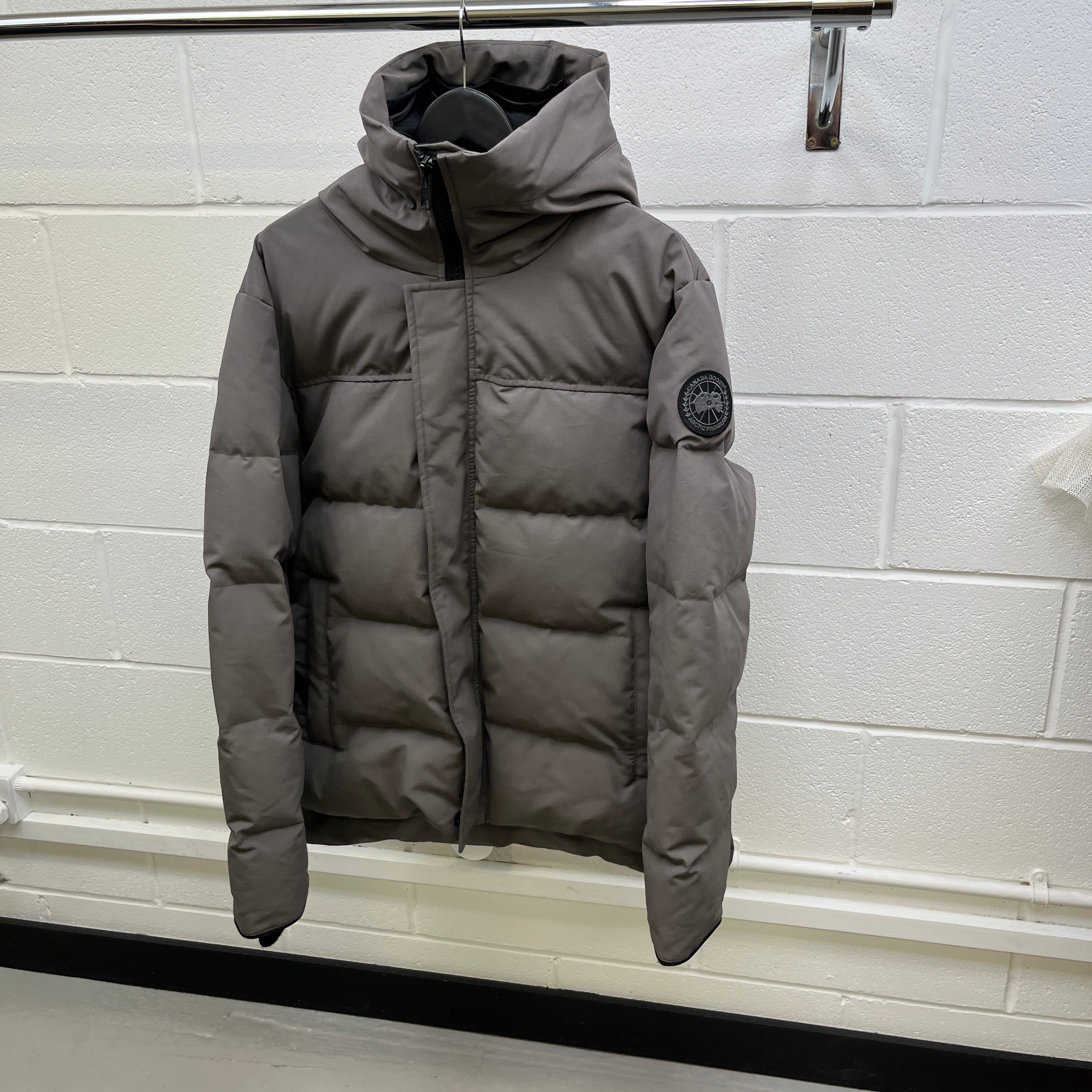 Men's Macmillan Parka Down Jacket Grey Size XL
