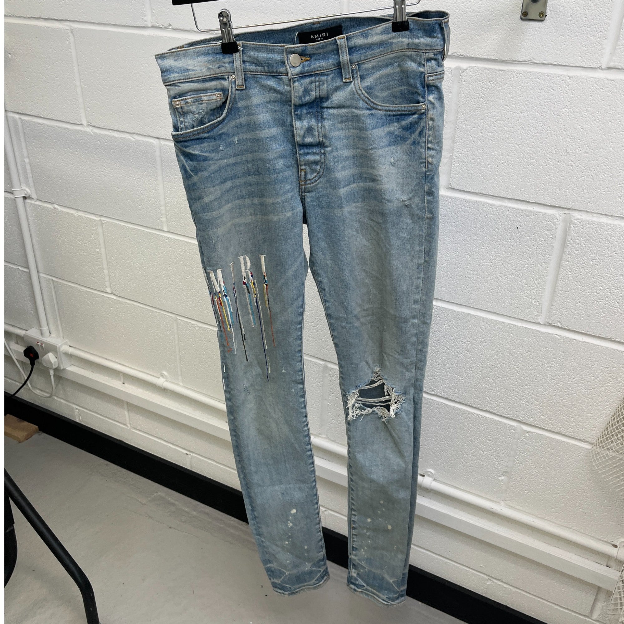 Men's Paint Drip Logo Jeans Blue Size Waist 32"