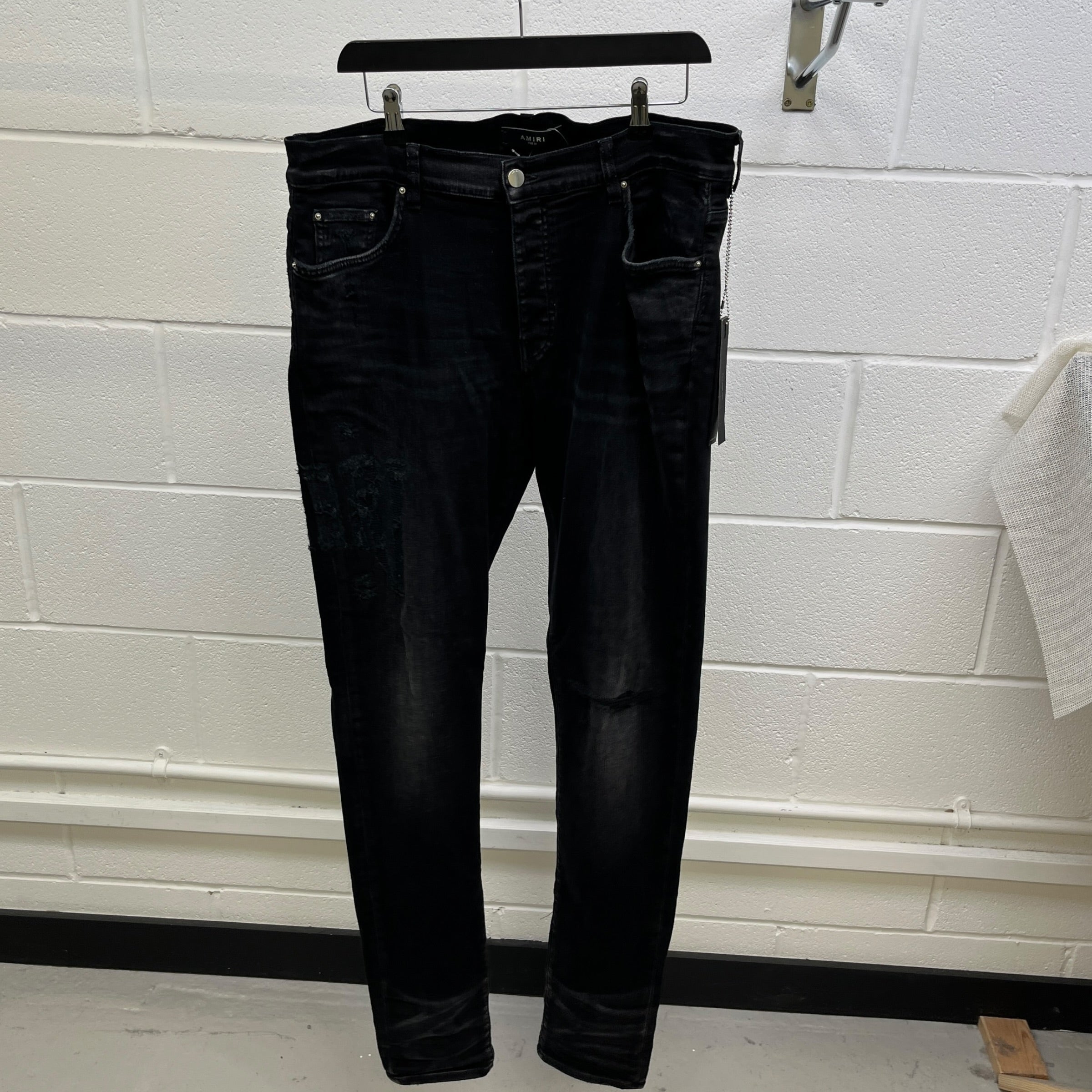 Men's Distressed Logo Jeans Black Size Waist 36"