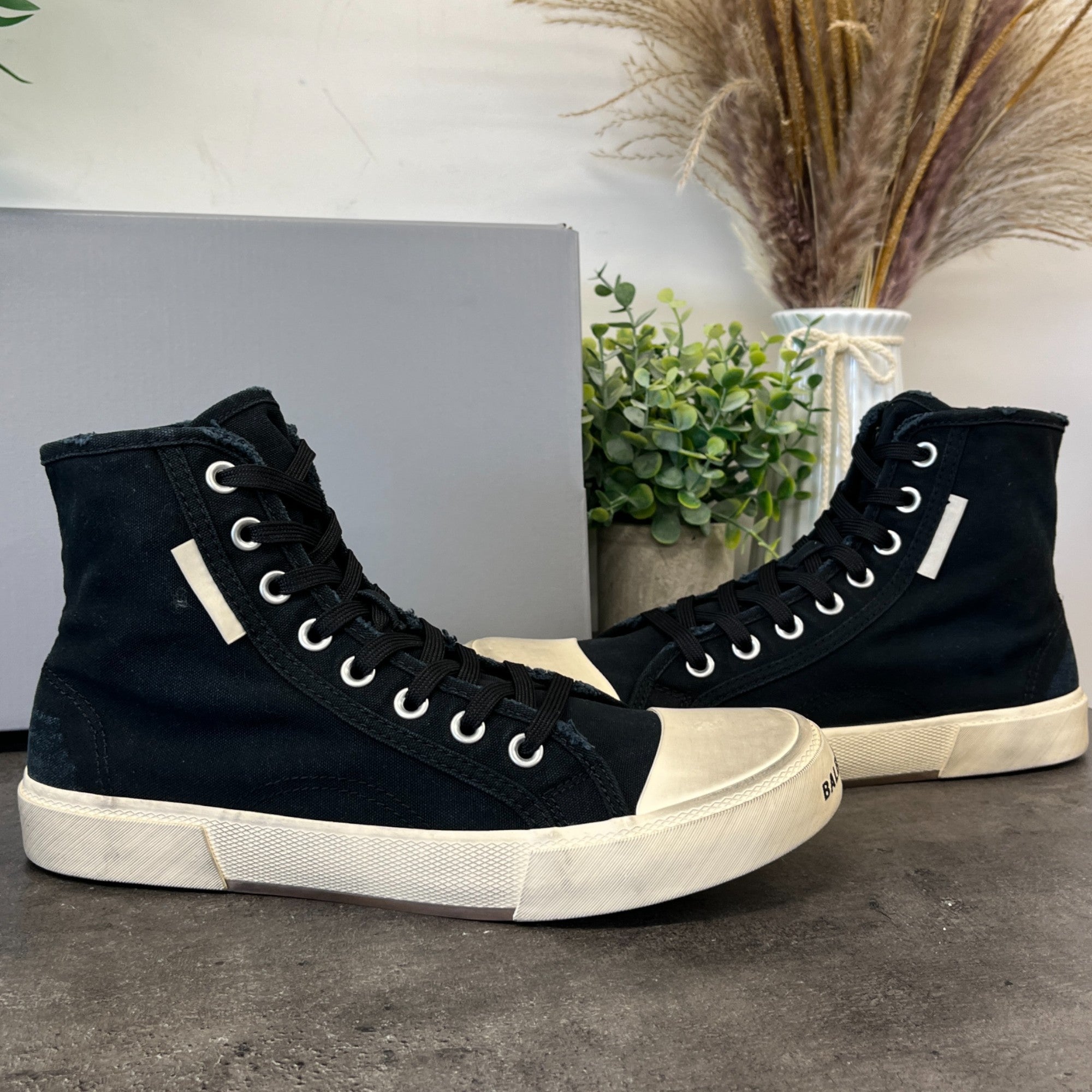 Men's Paris Destroyed High Trainers Black Size EU 41 / UK 7