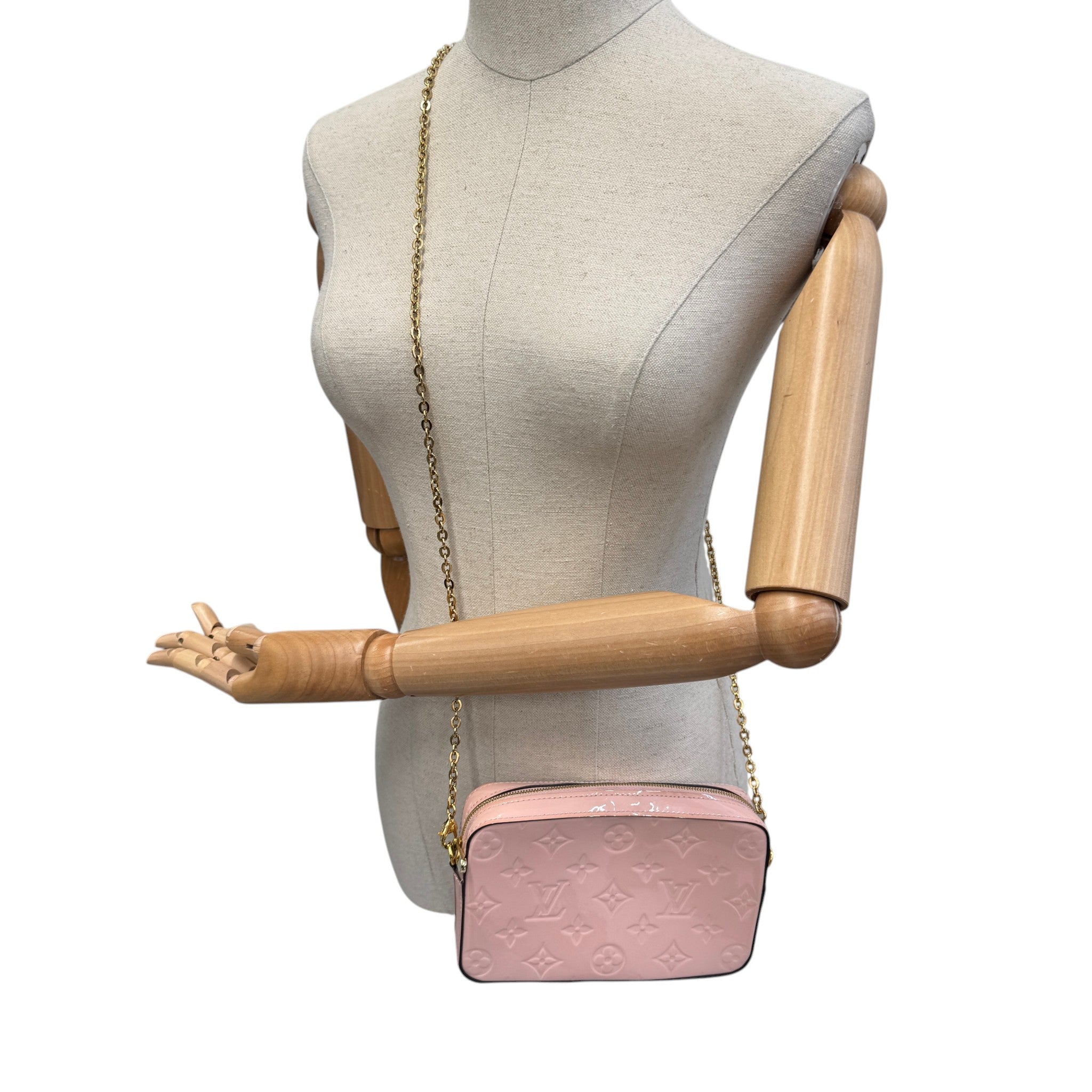 Women's Monogram Vernis Camera Pouch Bag Pink