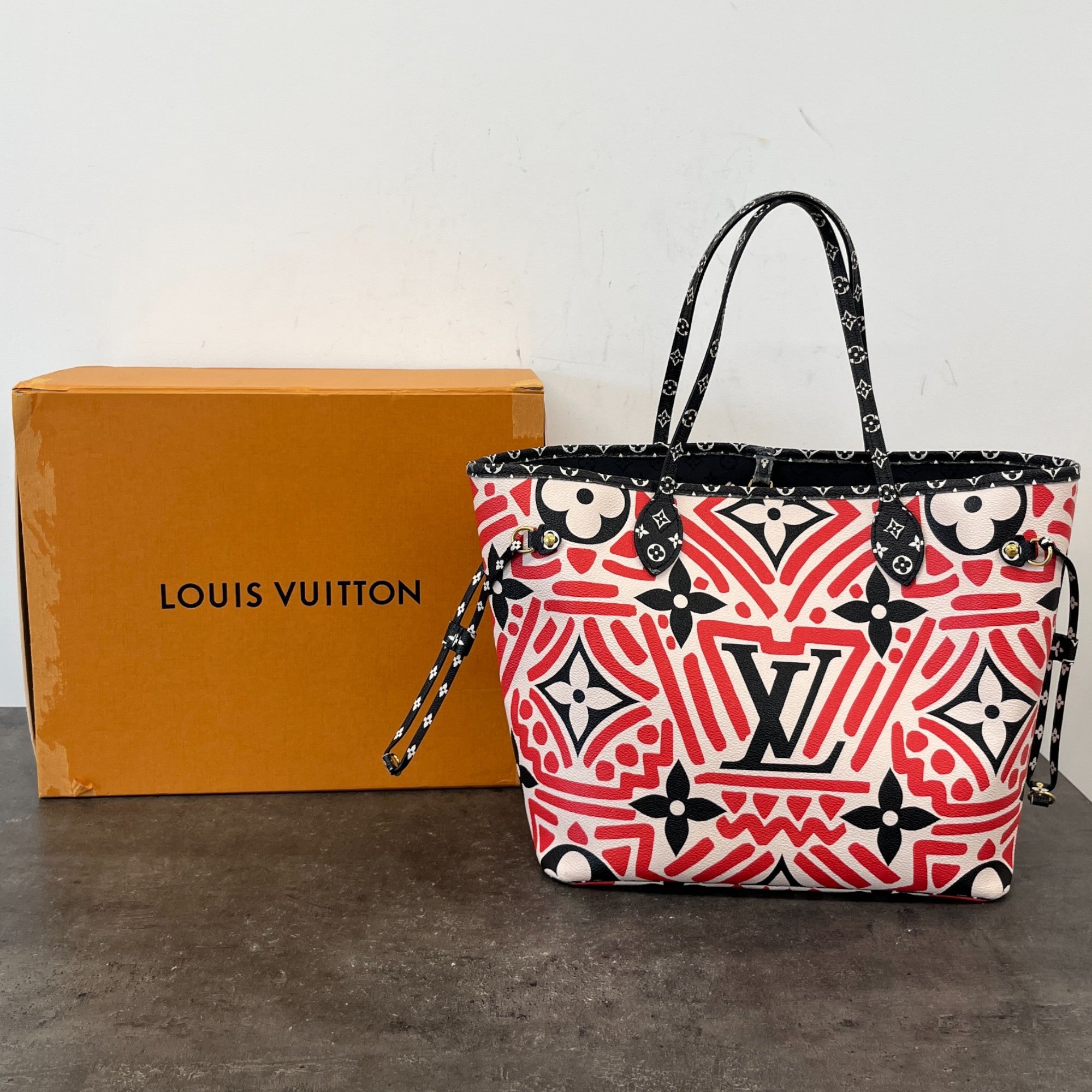 Women's Monogram Giant Crafty Neverfull Mm Creme Rouge Bag Red