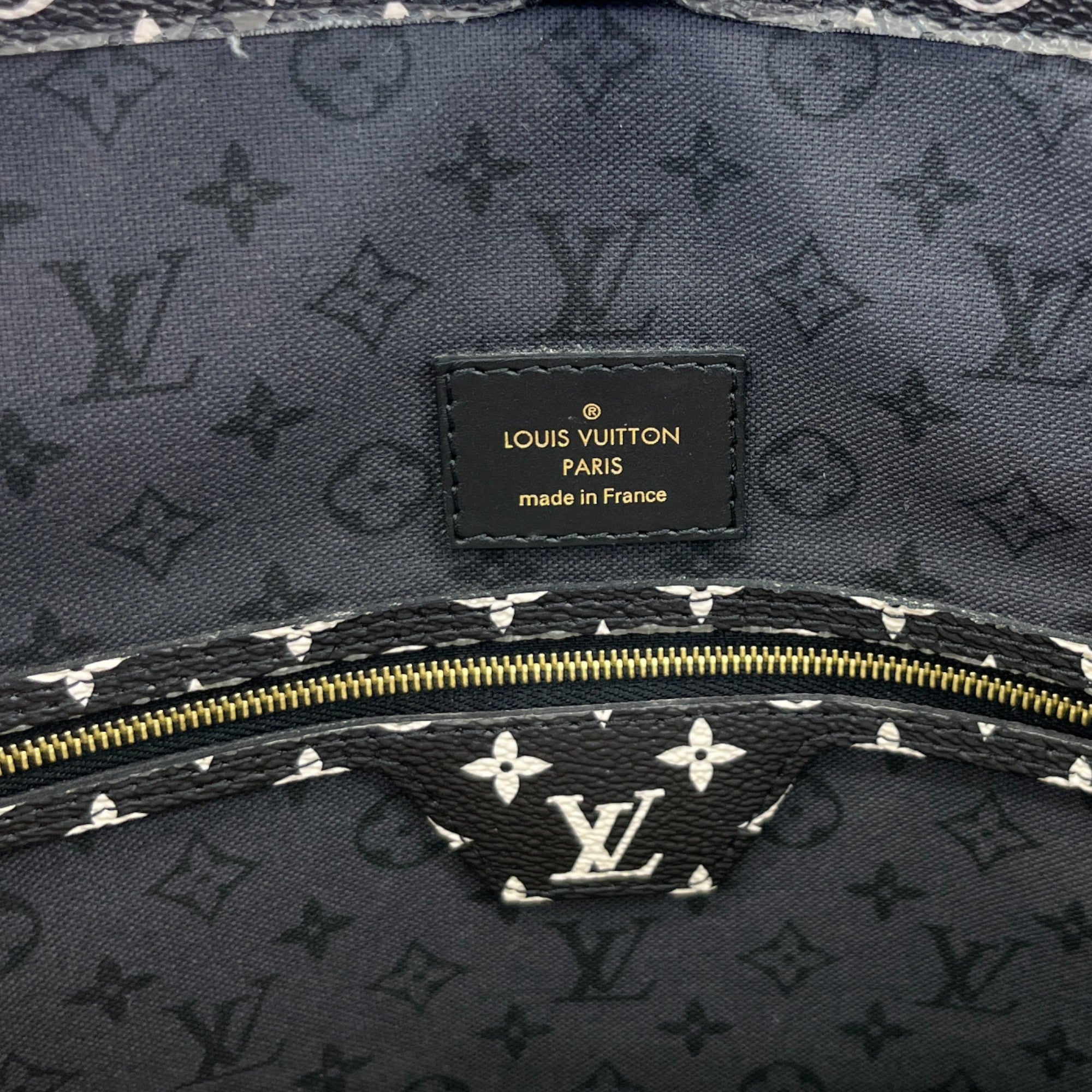 Women's Monogram Giant Crafty Neverfull Mm Creme Rouge Bag Red