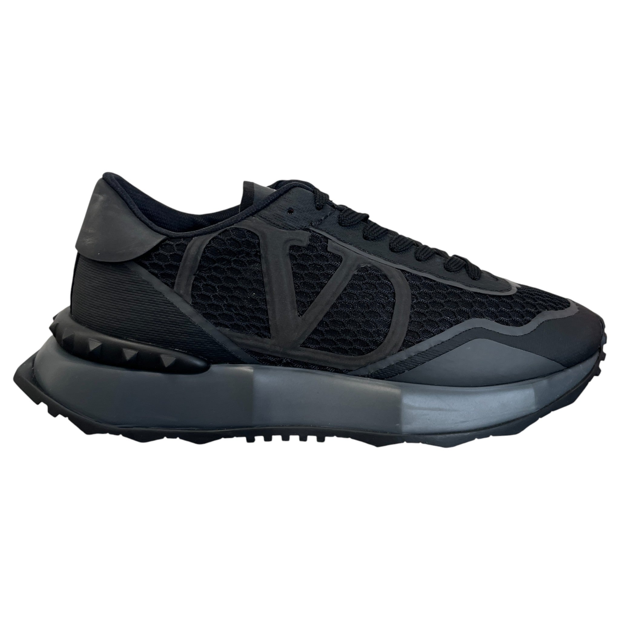 Men's Netrunner Low Trainers Black Size EU 42 / UK 8