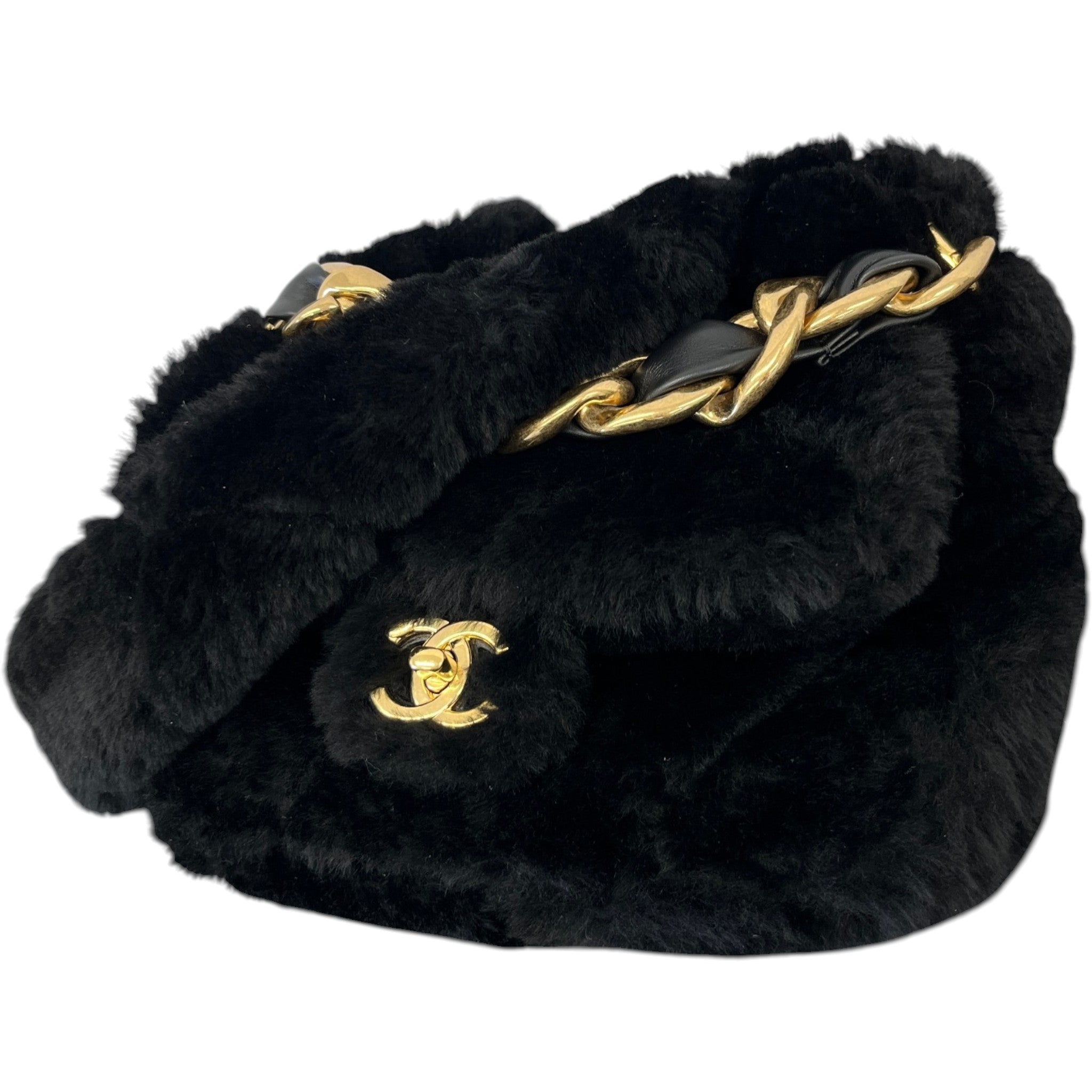 Women's 2022 Coconing Flap Bag Black