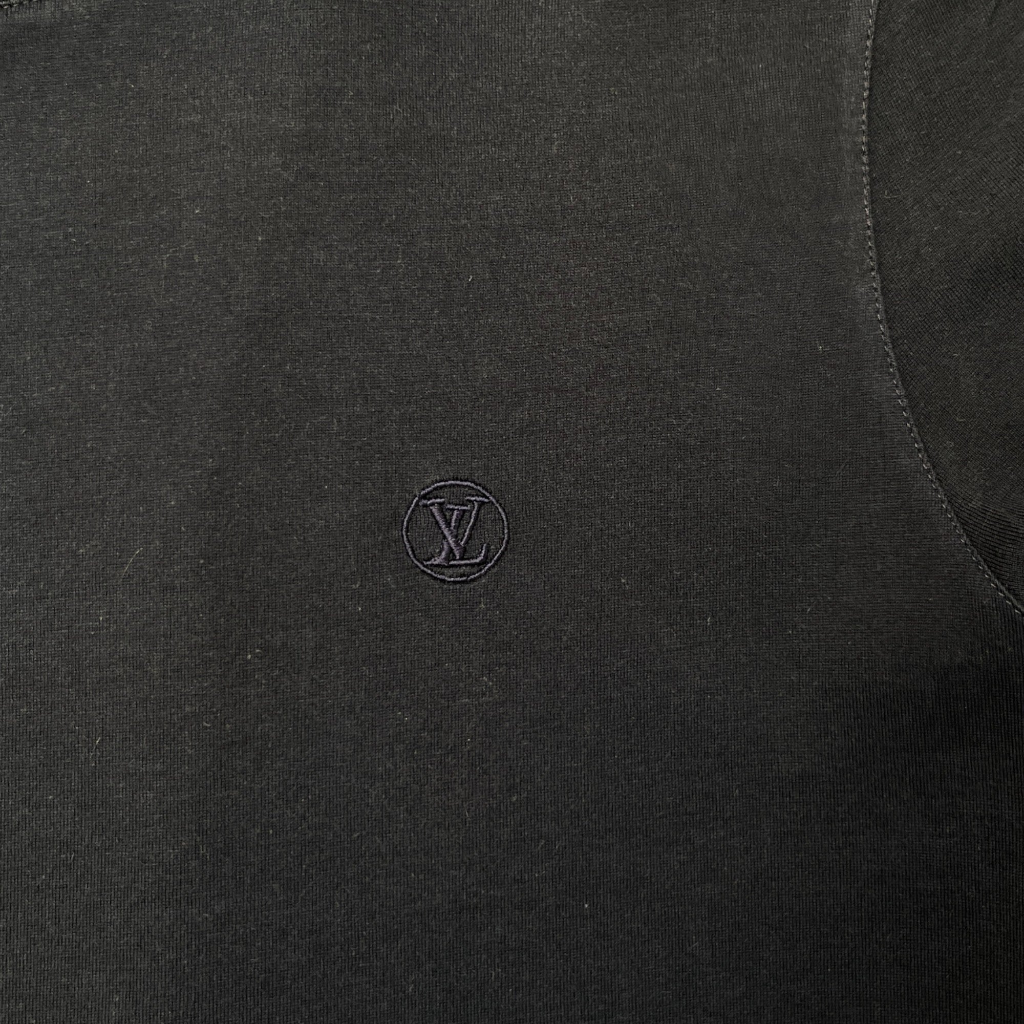 Men's Embroidered Logo T-Shirt Navy Size L