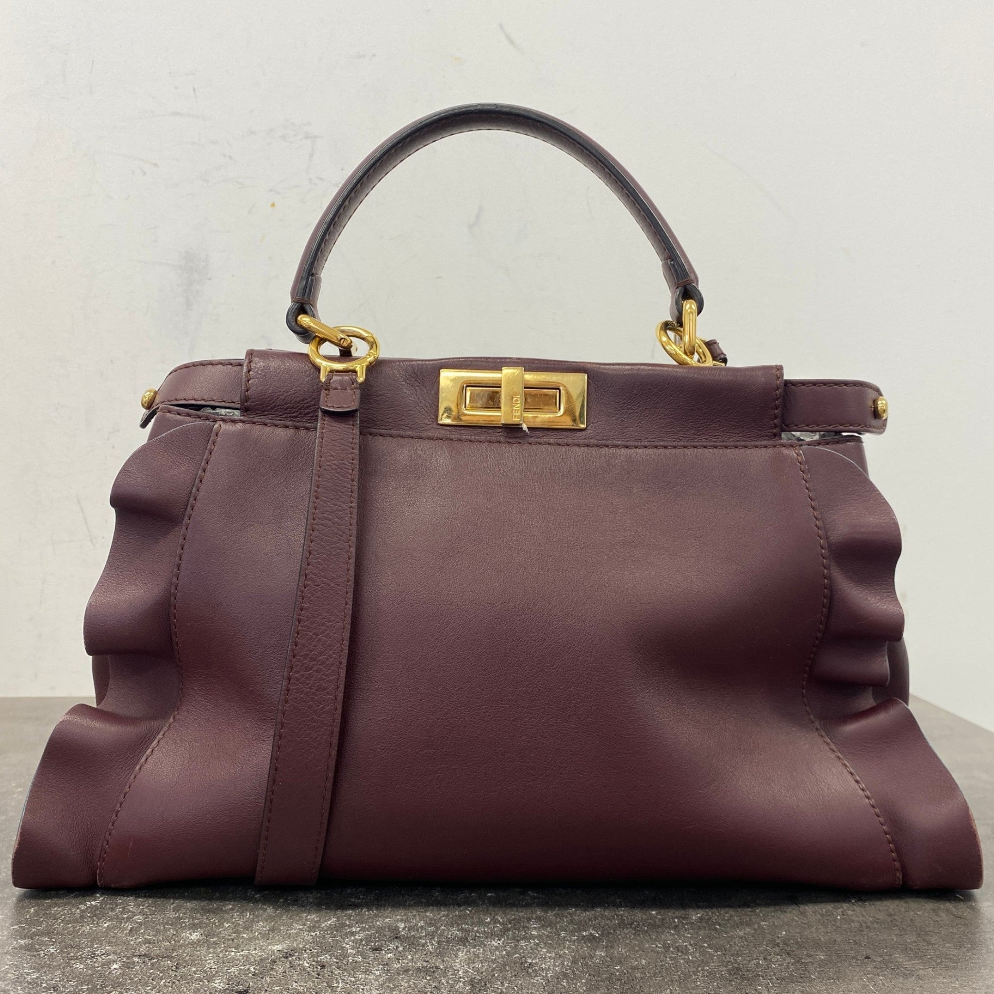 Women's Medium Wave Peekaboo Handbag Burgundy