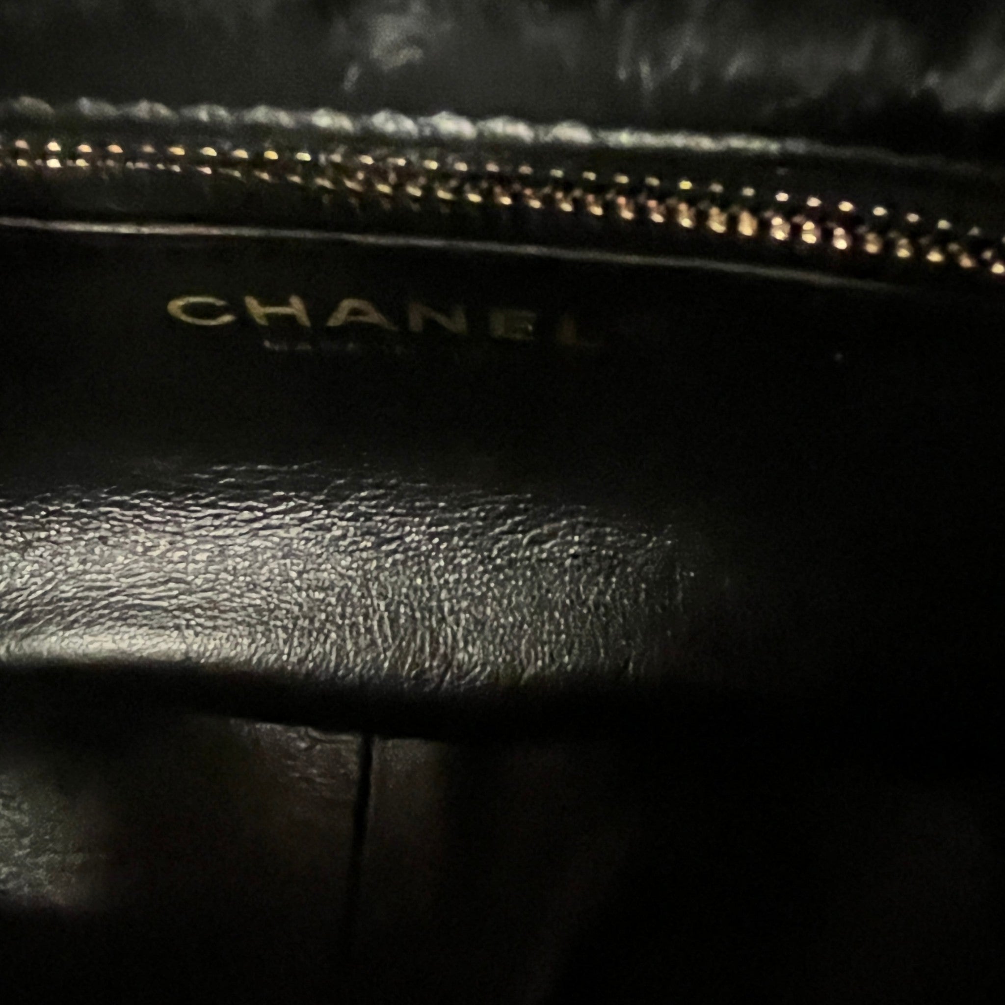 Women's 2022 Coconing Flap Bag Black