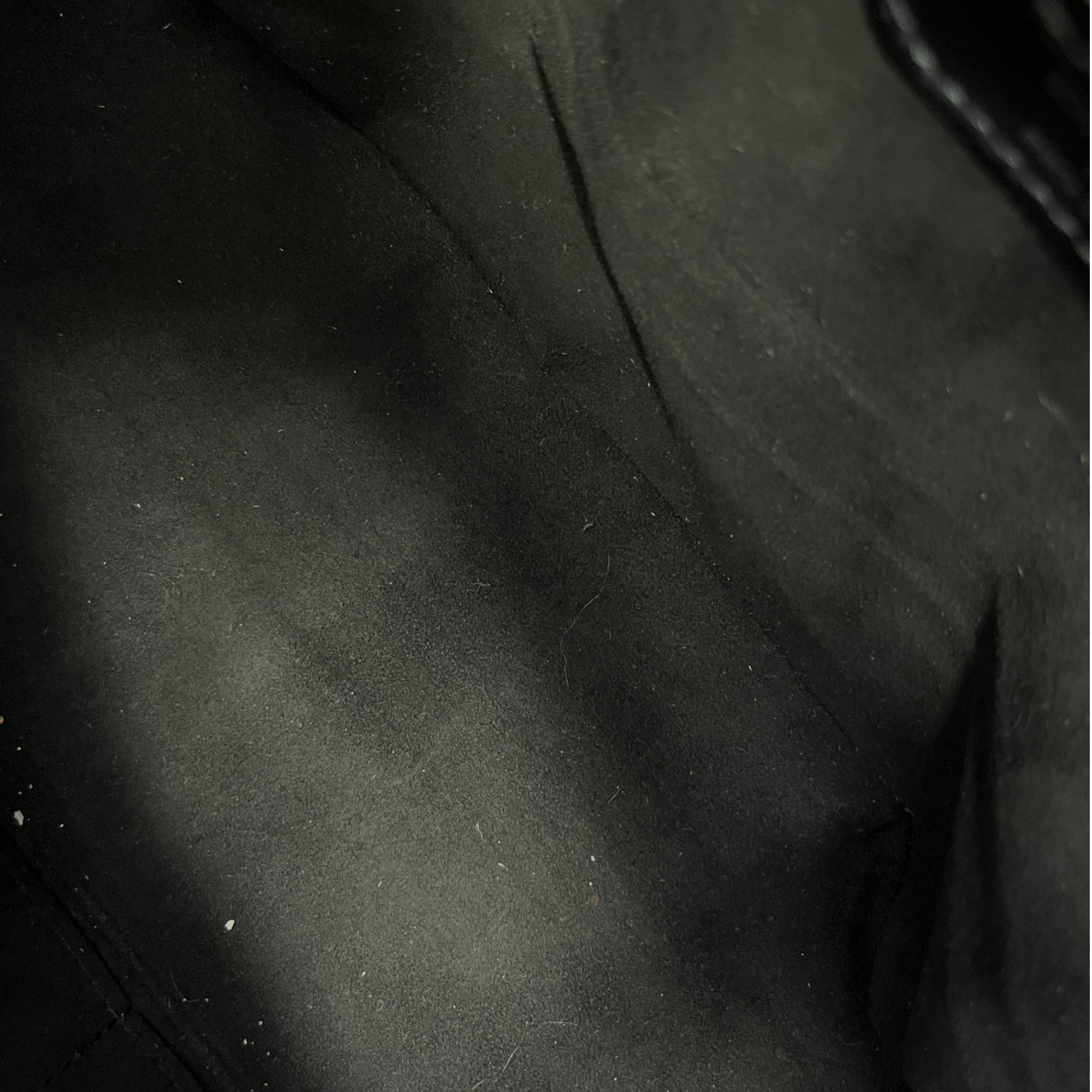 Women's Epi Mirabeau Pm Handbag Black