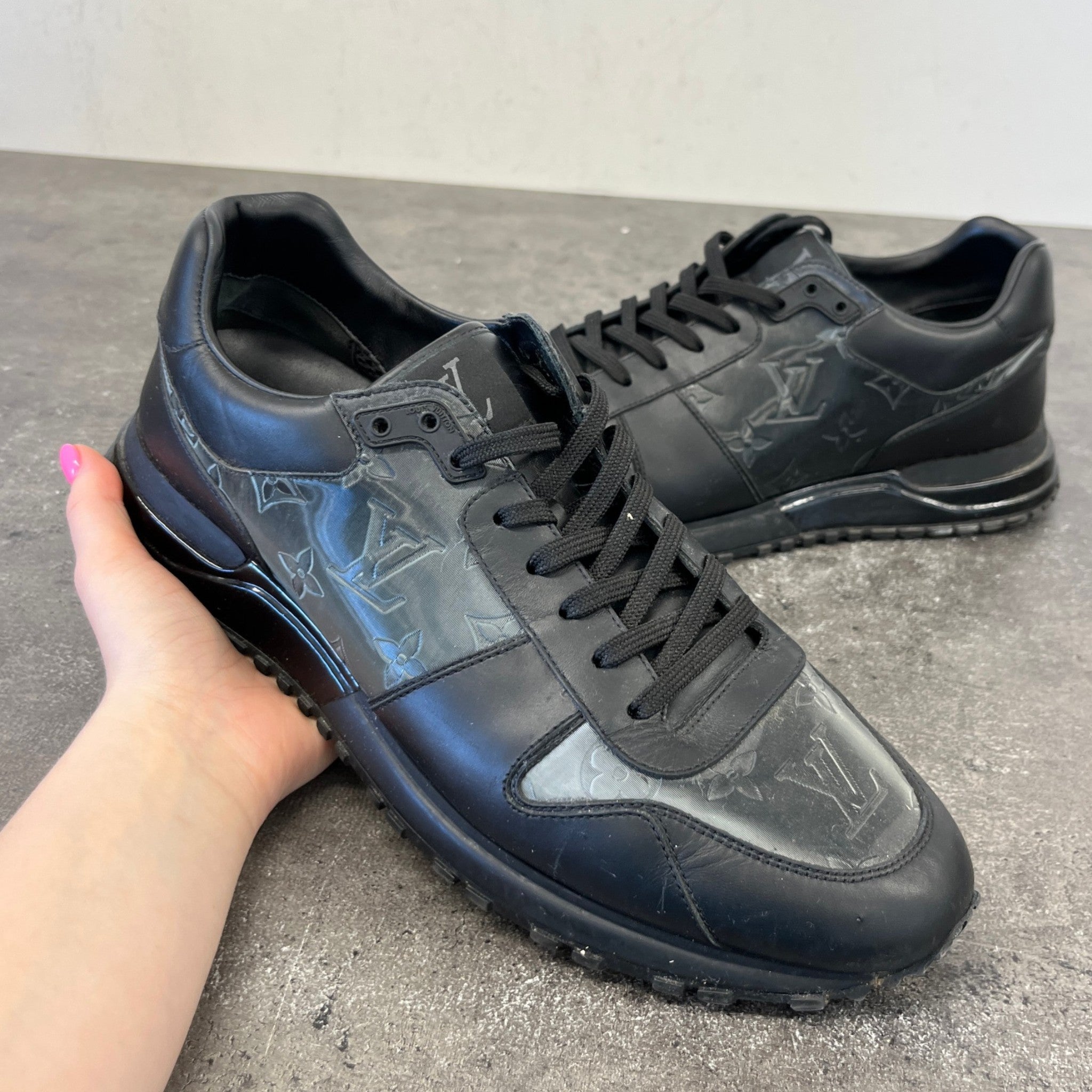 Men's Run Away Low Trainers Black Size EU 43 / UK 9