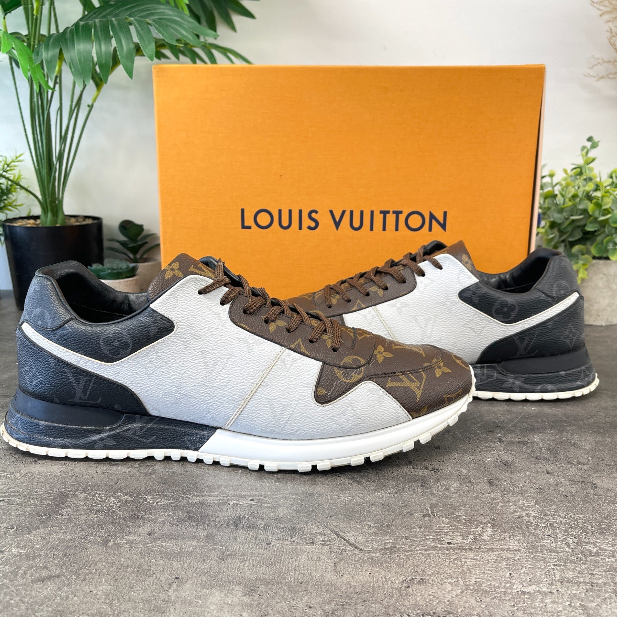 Men's Runaway Low Trainers Brown Size EU 46 / UK 12