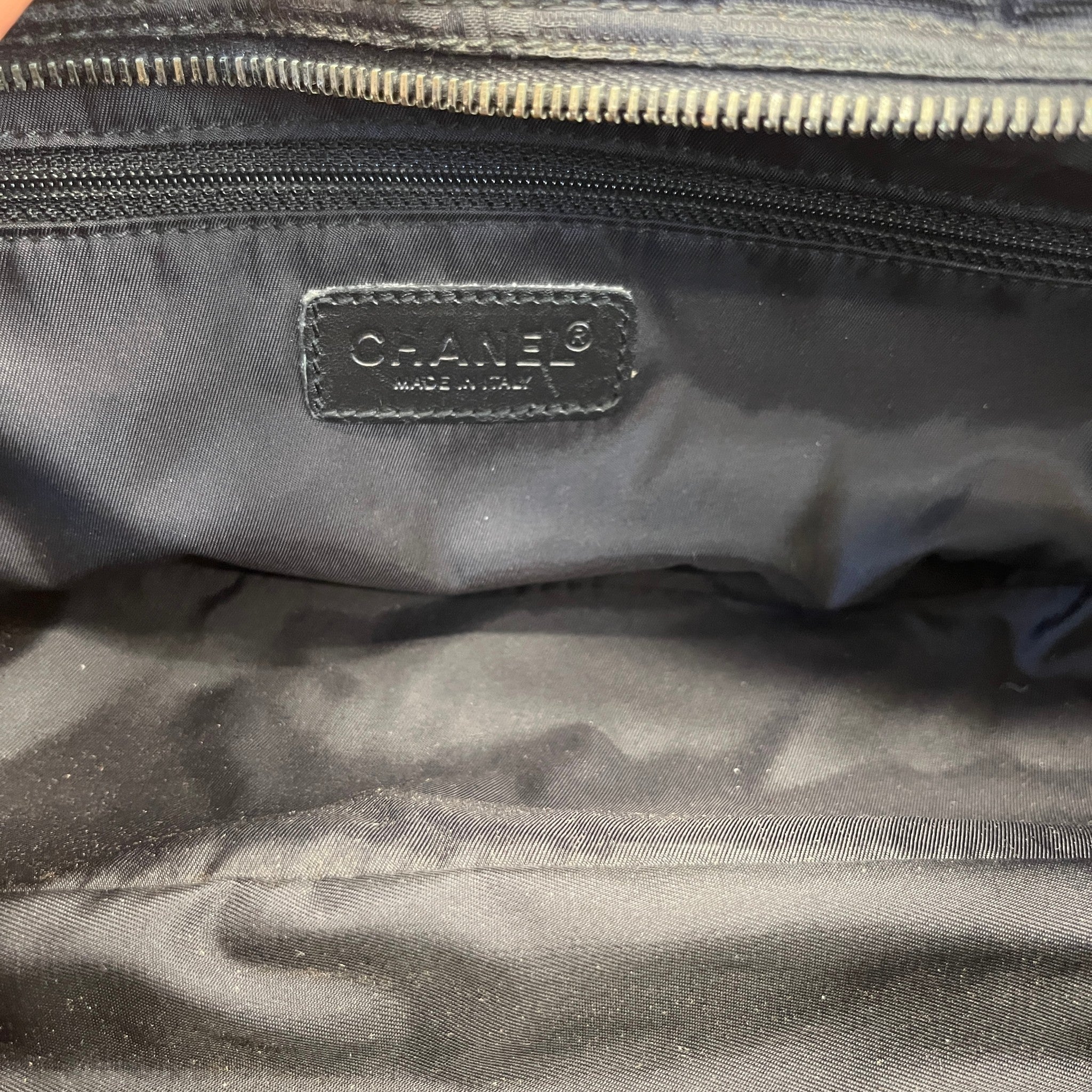 Women's Travel Line Mini Boston Handbag Black