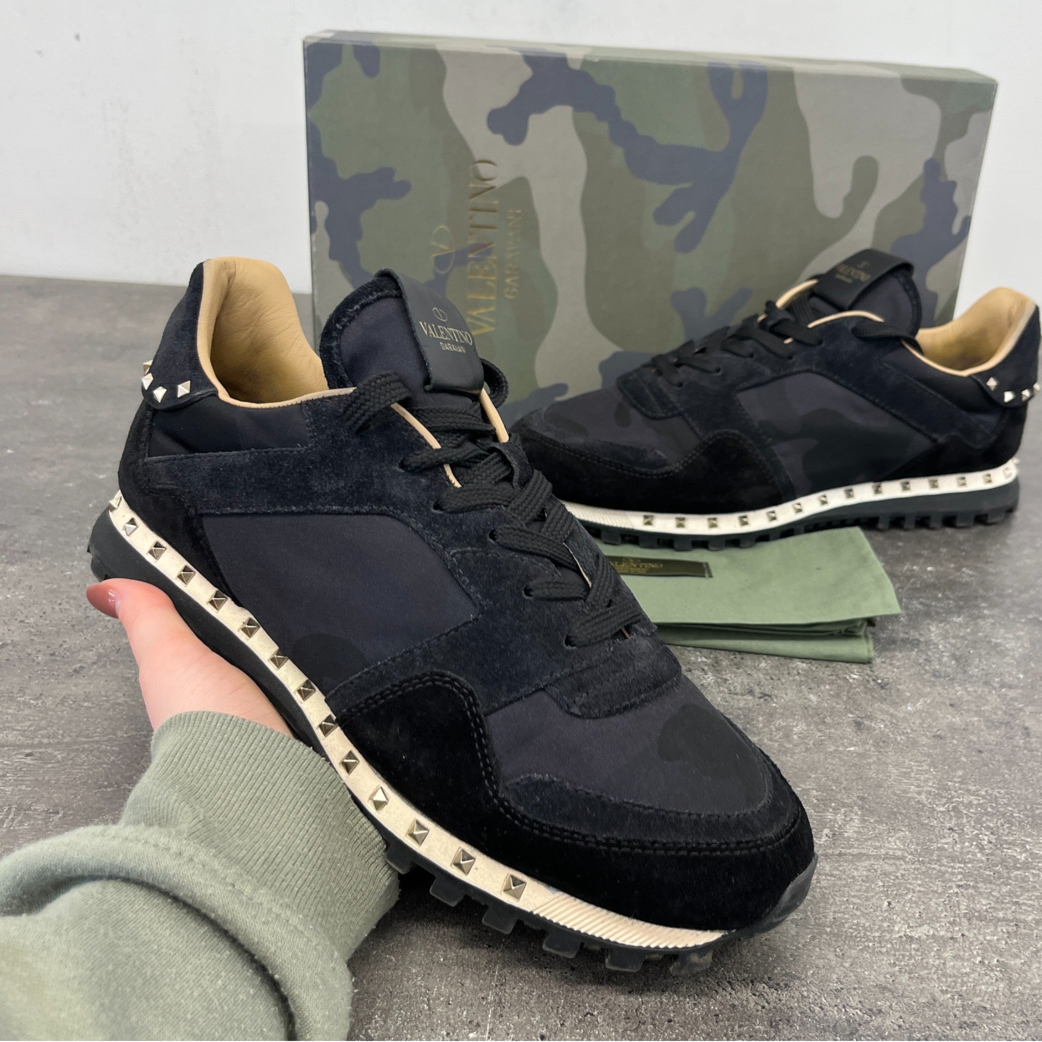 Men's Rockstud Camouflage Low Trainers Black Size EU 41 / UK 7
