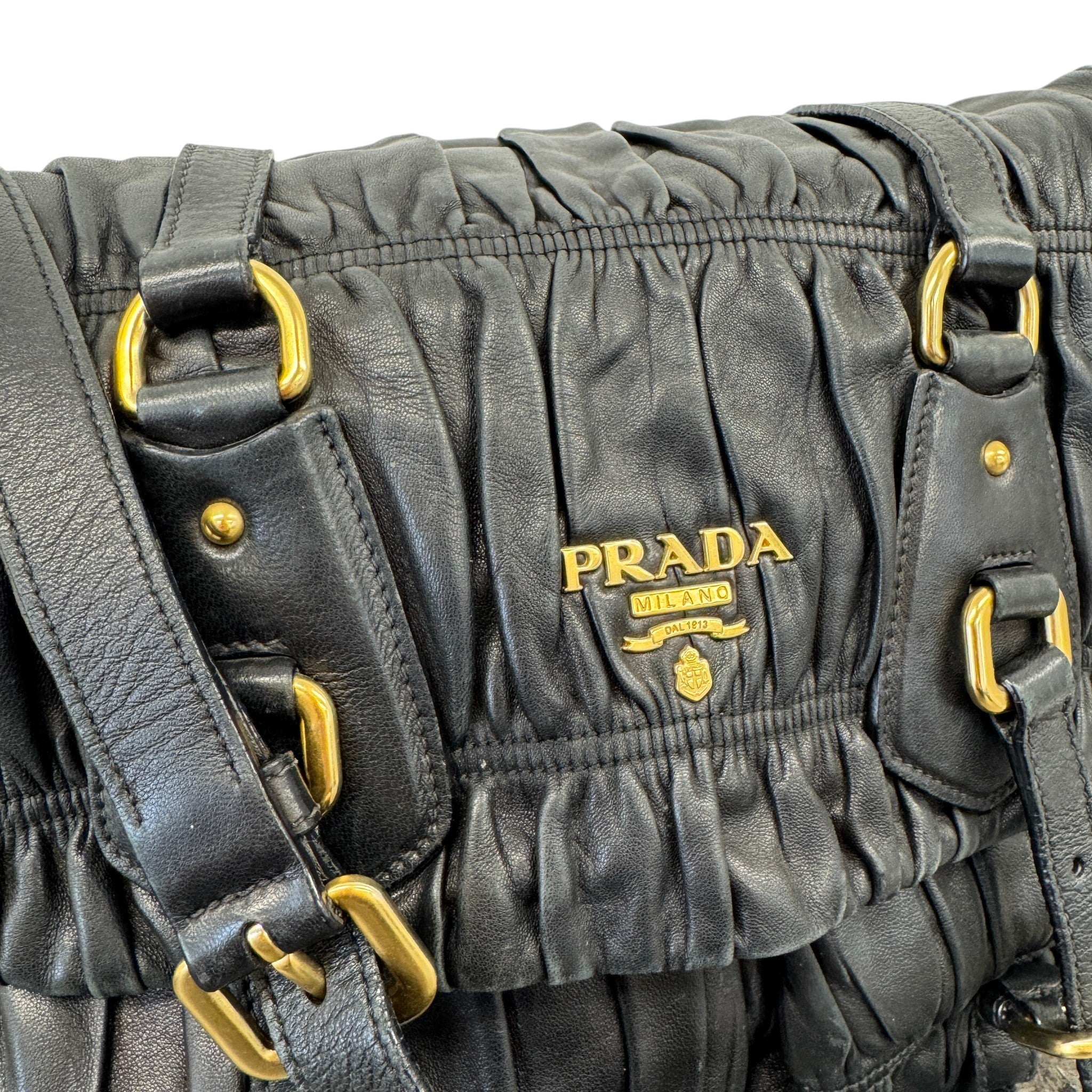 Women's Nappa Gaufre Messenger Bag Black