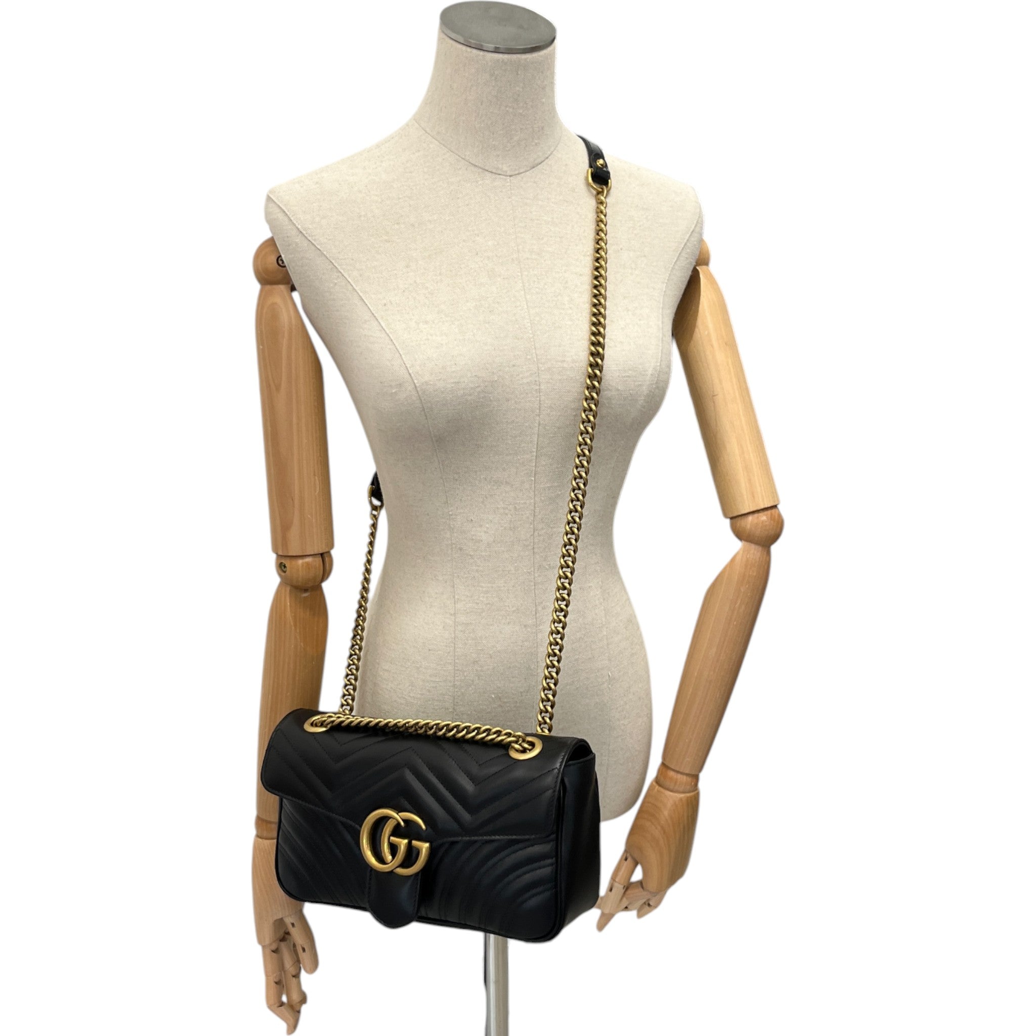 Women's Gg Marmont Matelasse Handbag Black