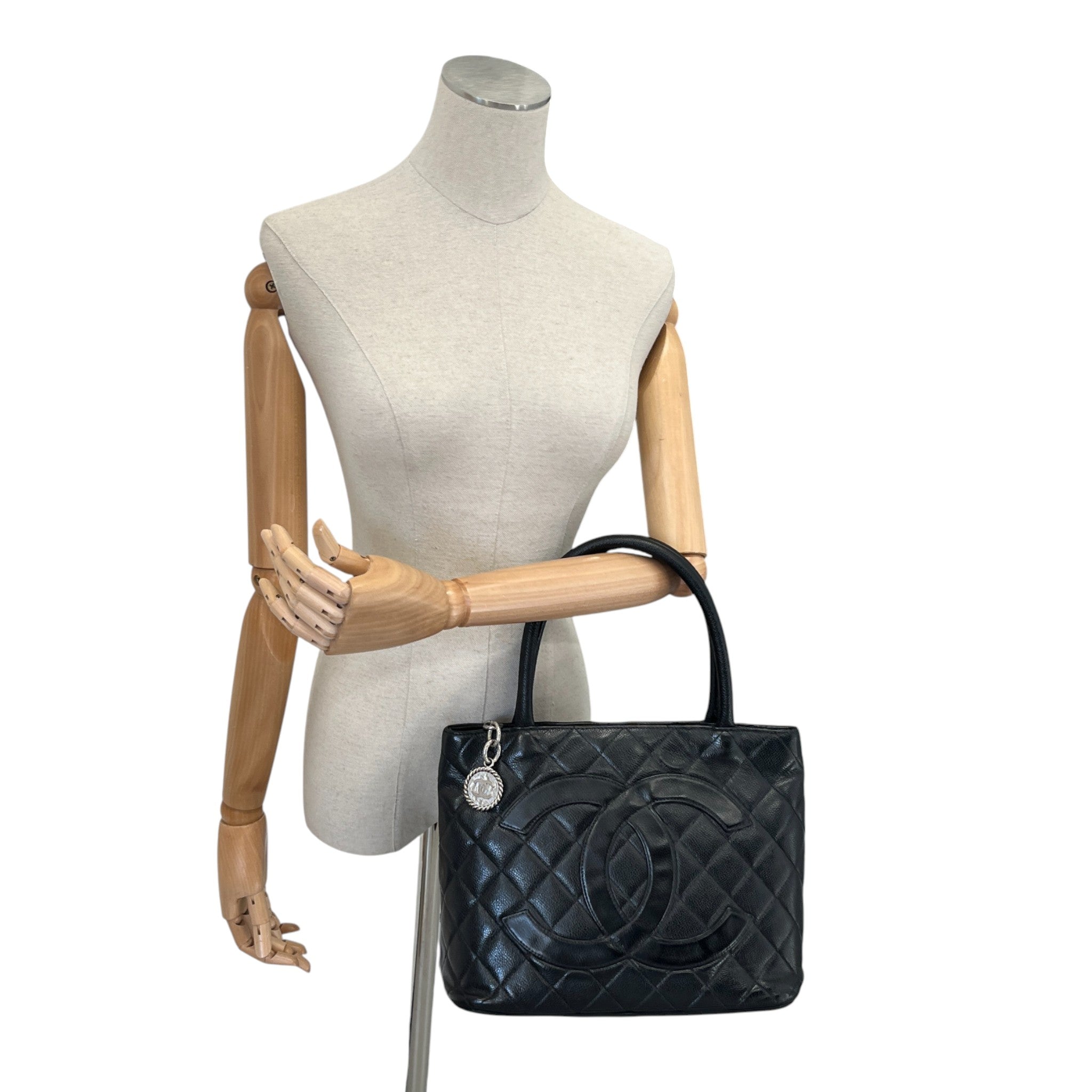 Women's Medallion Tote Bag Black