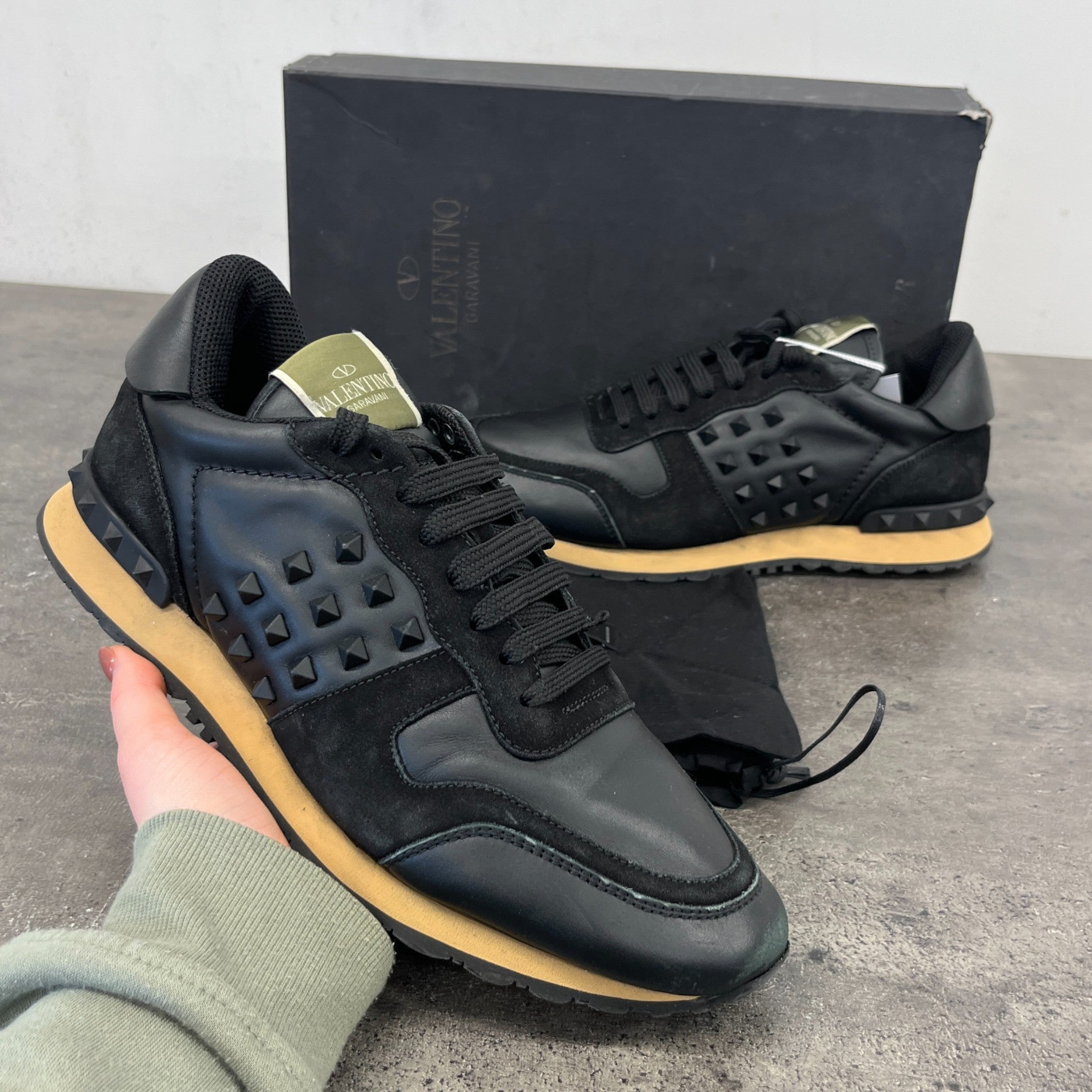 Men's Rockrunner Low Trainers Black Size EU 42 / UK 8