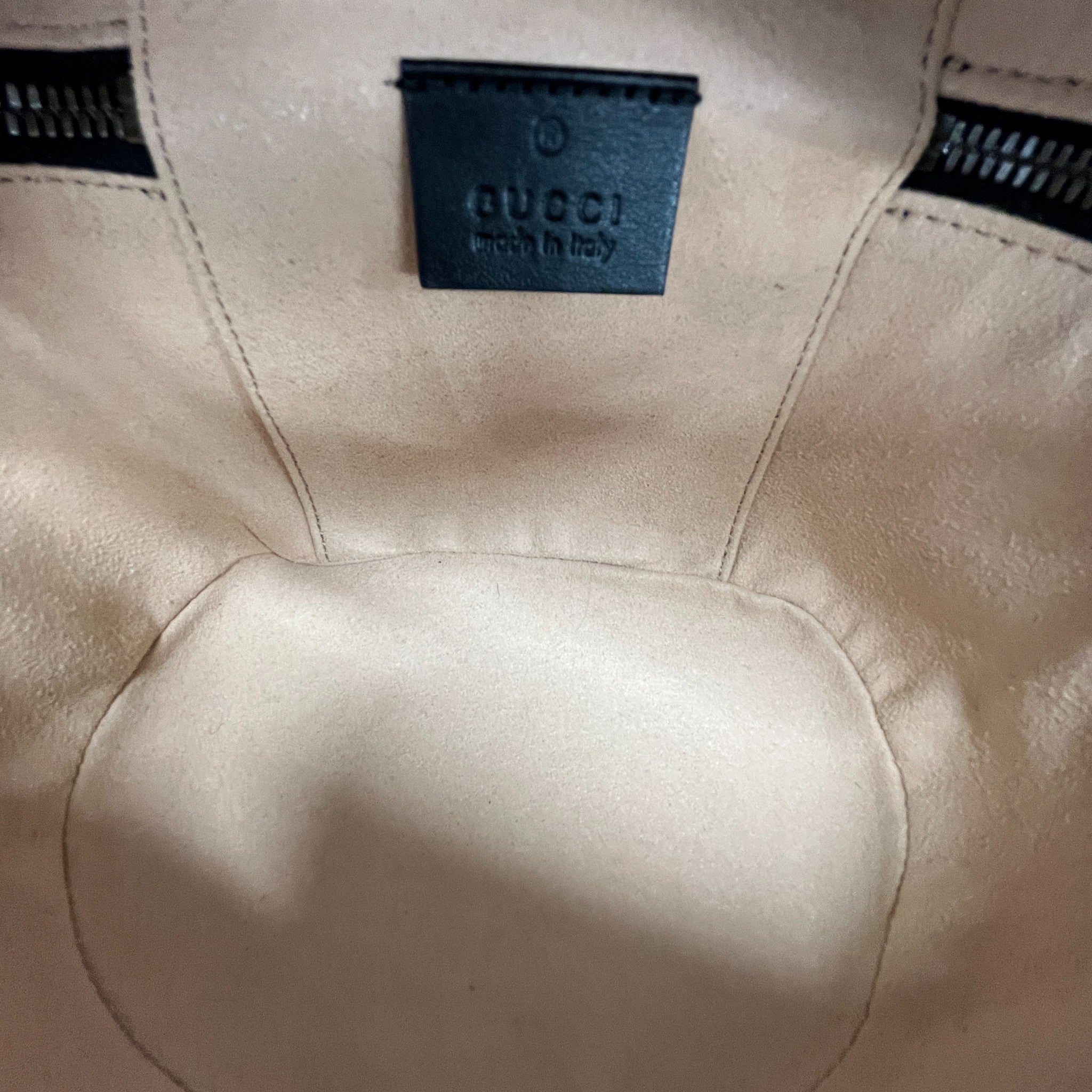 Women's Gg Marmont Backpack Black