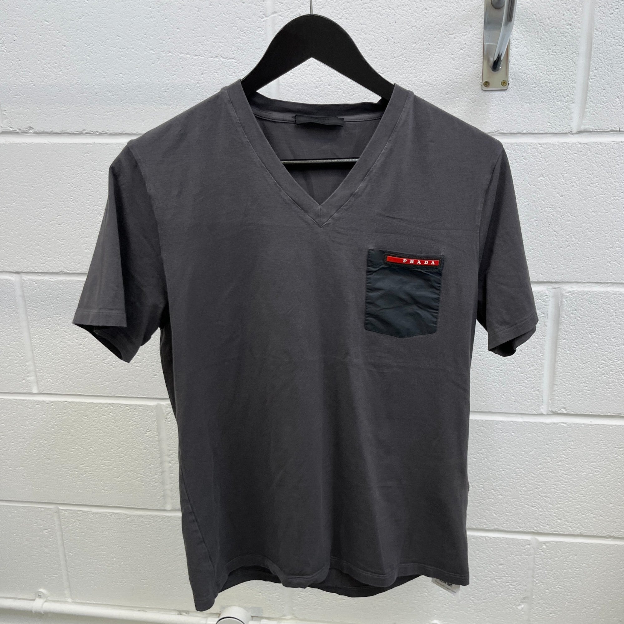 Men's Linear Rosa Logo T-Shirt Grey Size M