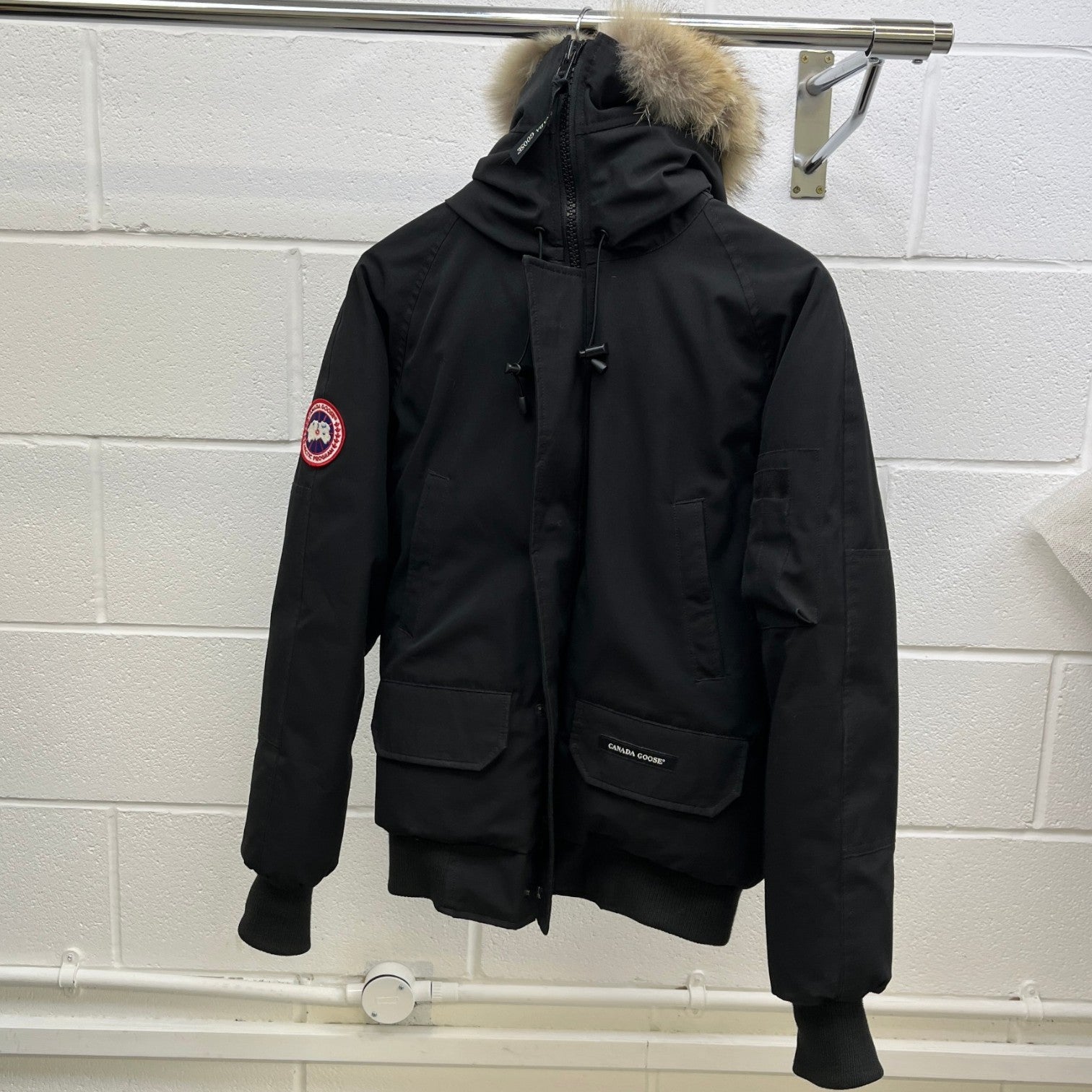 Men's Chilliwack Bomber Down Jacket Black Size XS