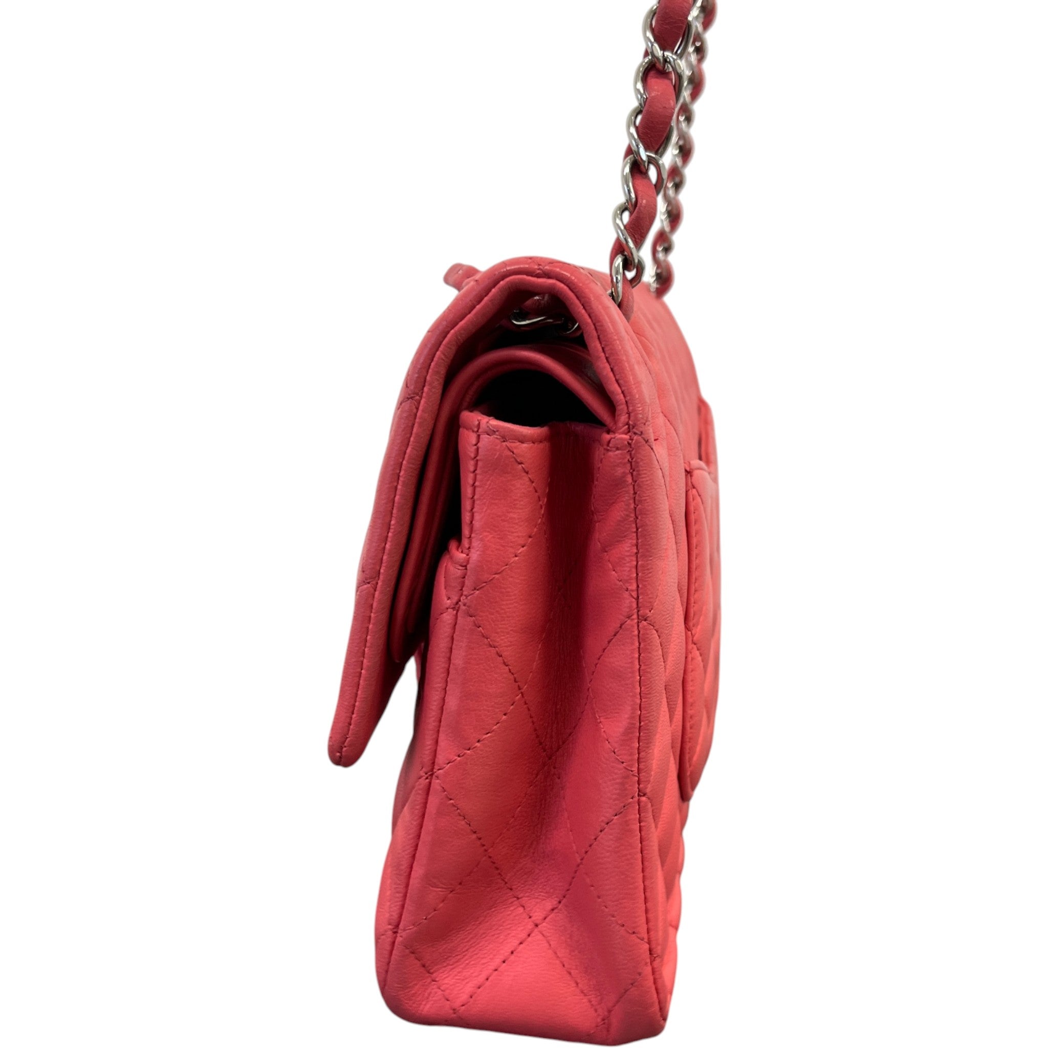 Women's Medium Lambskin Classic Flap Raspberry Bag Pink