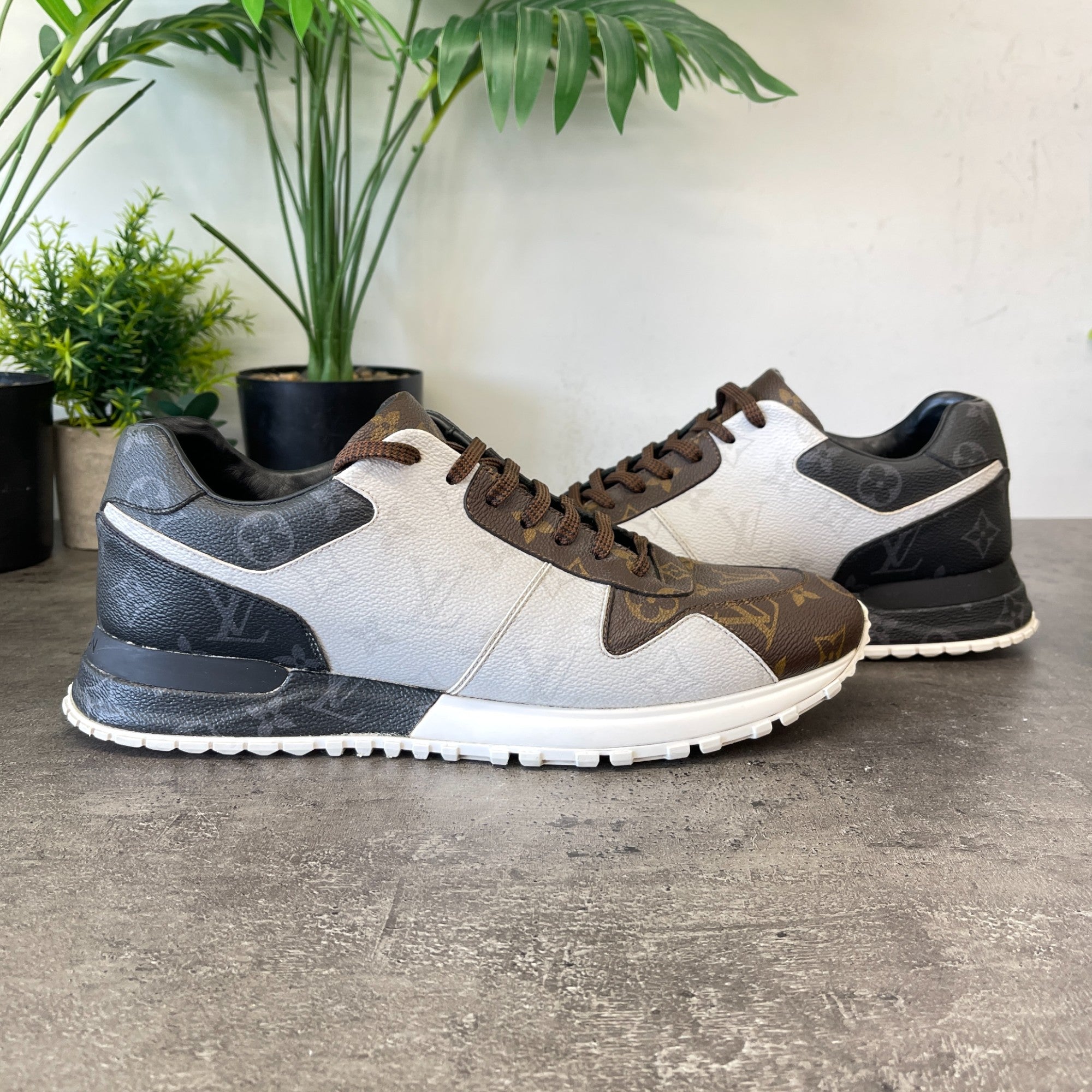 Men's Triple Monogram Run Away Low Trainers Brown Size EU 42.5 / UK 8.5