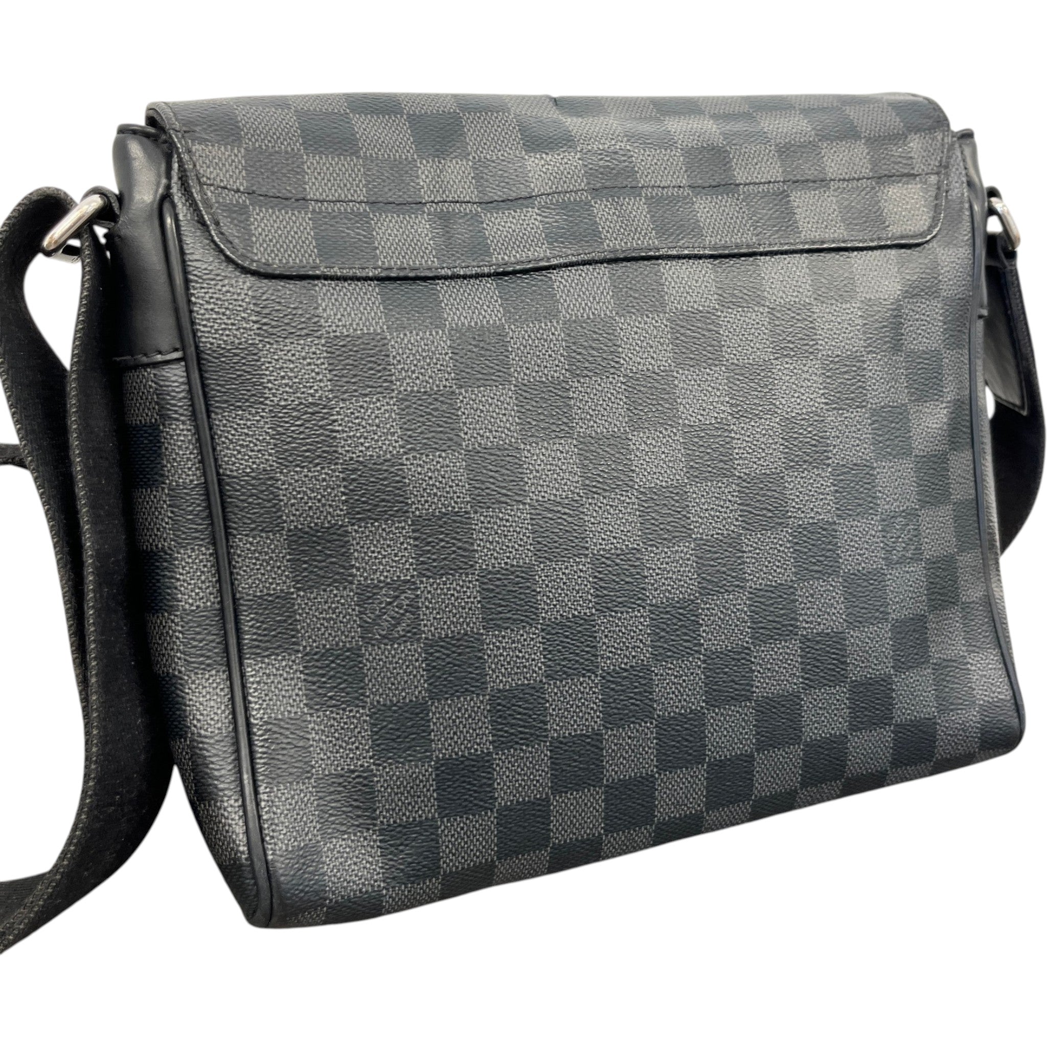 Men's Damier Graphite District Pm Messenger Bag Black