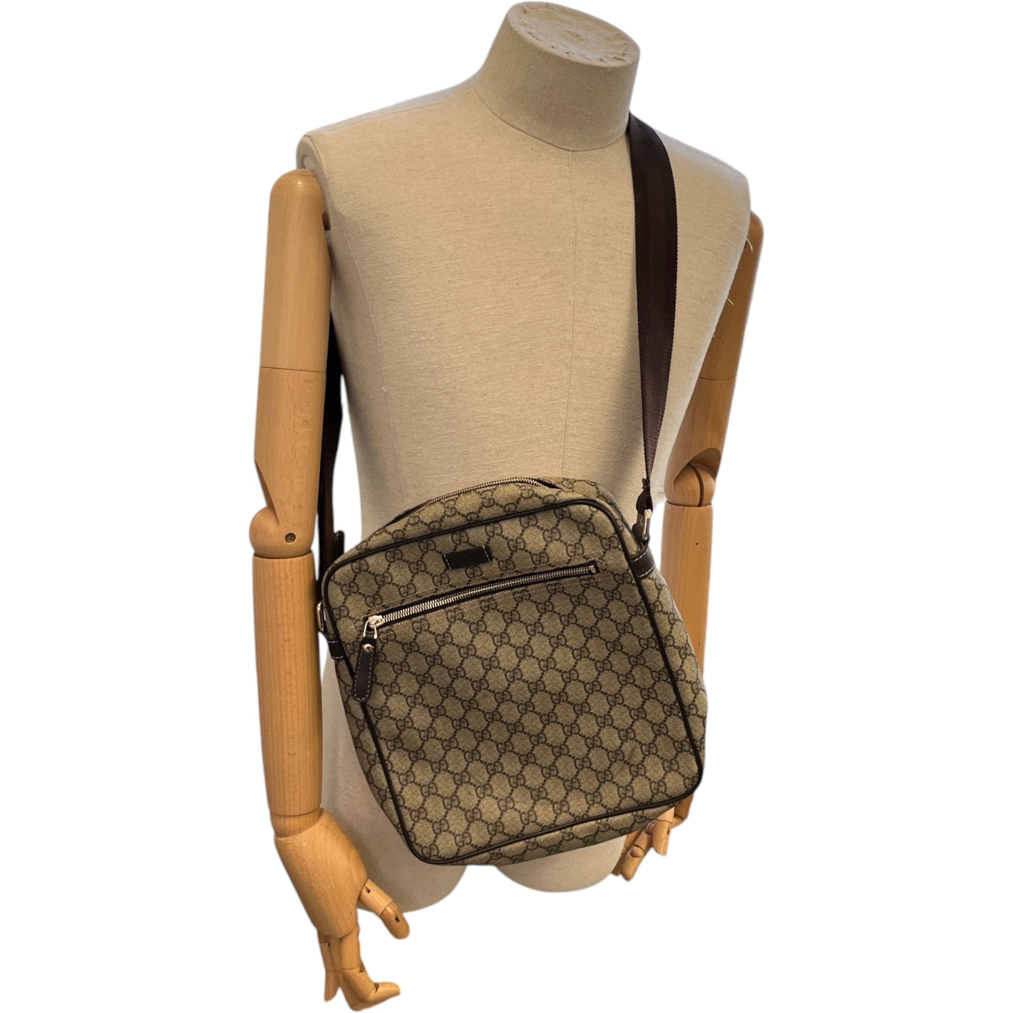 Men's Gg Supreme Messenger Bag Beige