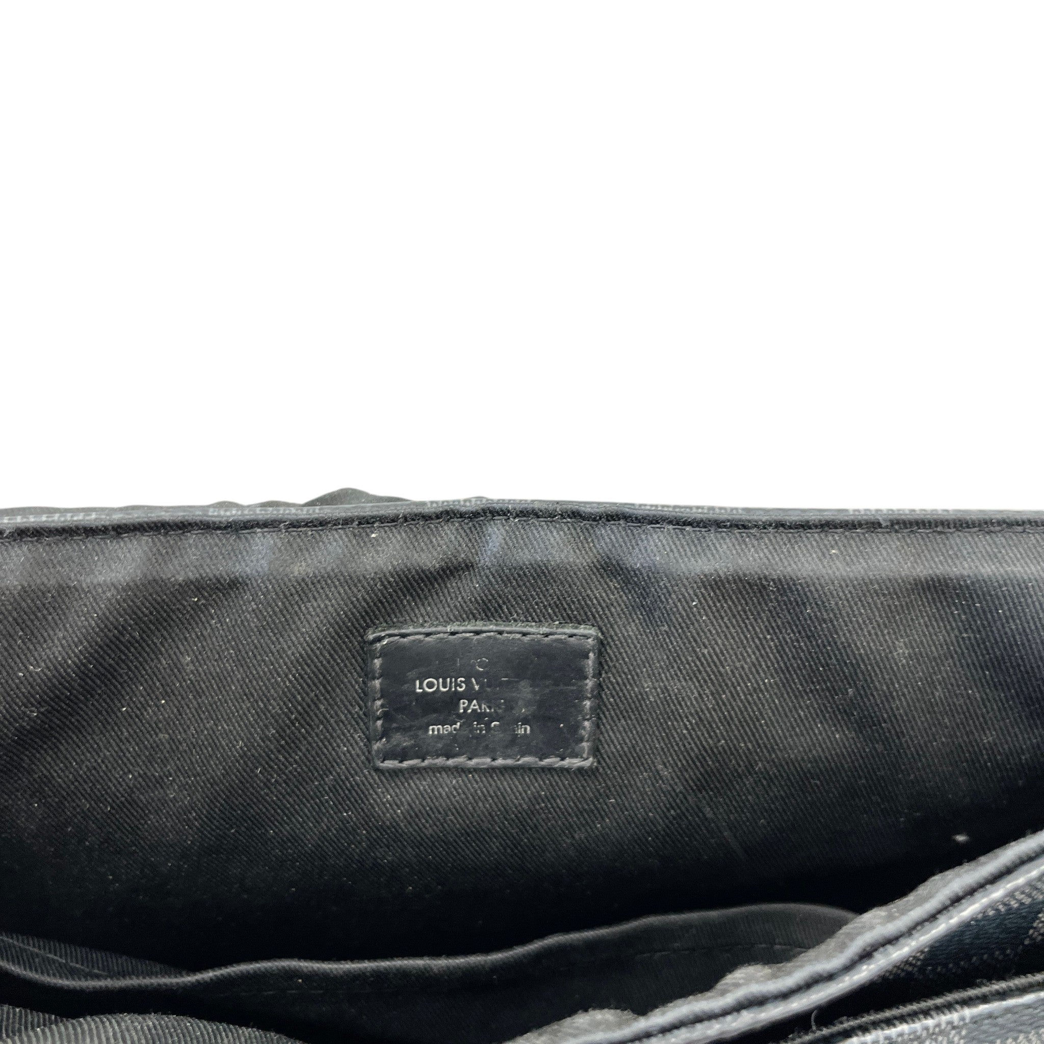 Men's Damier Graphite District Pm Messenger Bag Black