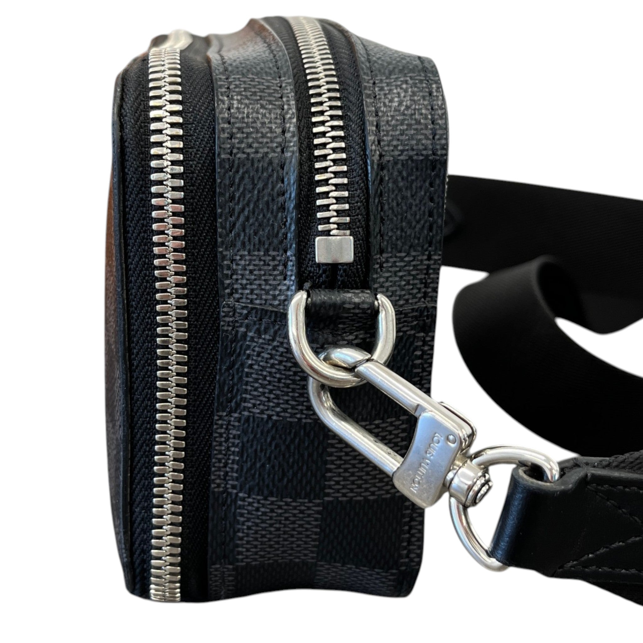 Men's Damier Graphite Alpha Messenger Bag Black