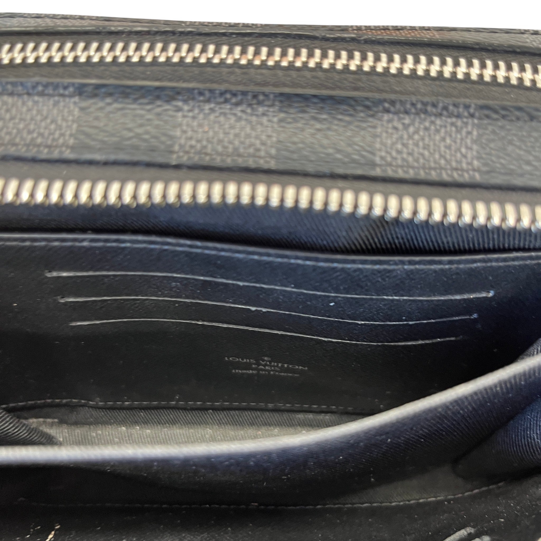 Men's Damier Graphite Alpha Messenger Bag Black