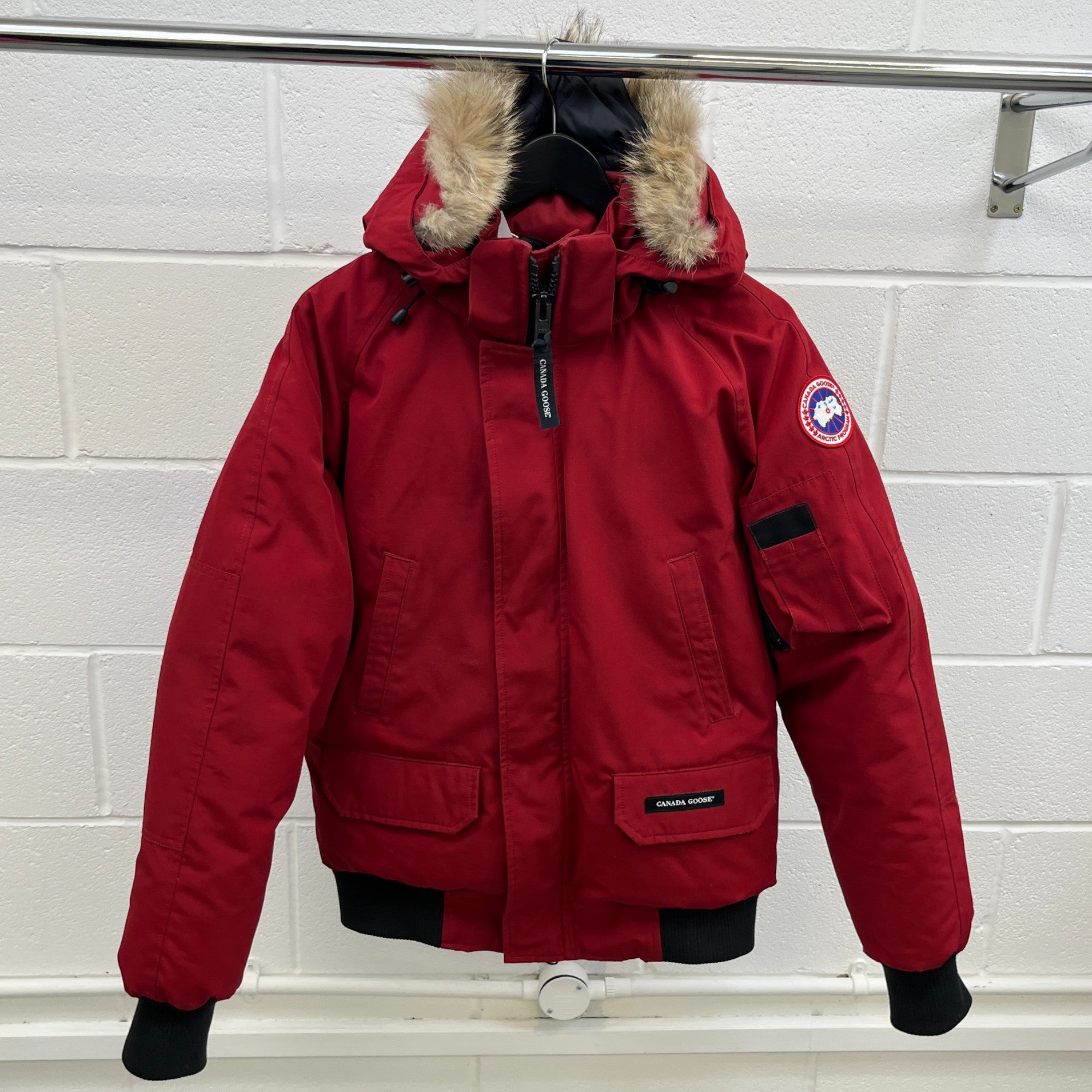 Men's Chilliwack Bomber Down Jacket Red Size S