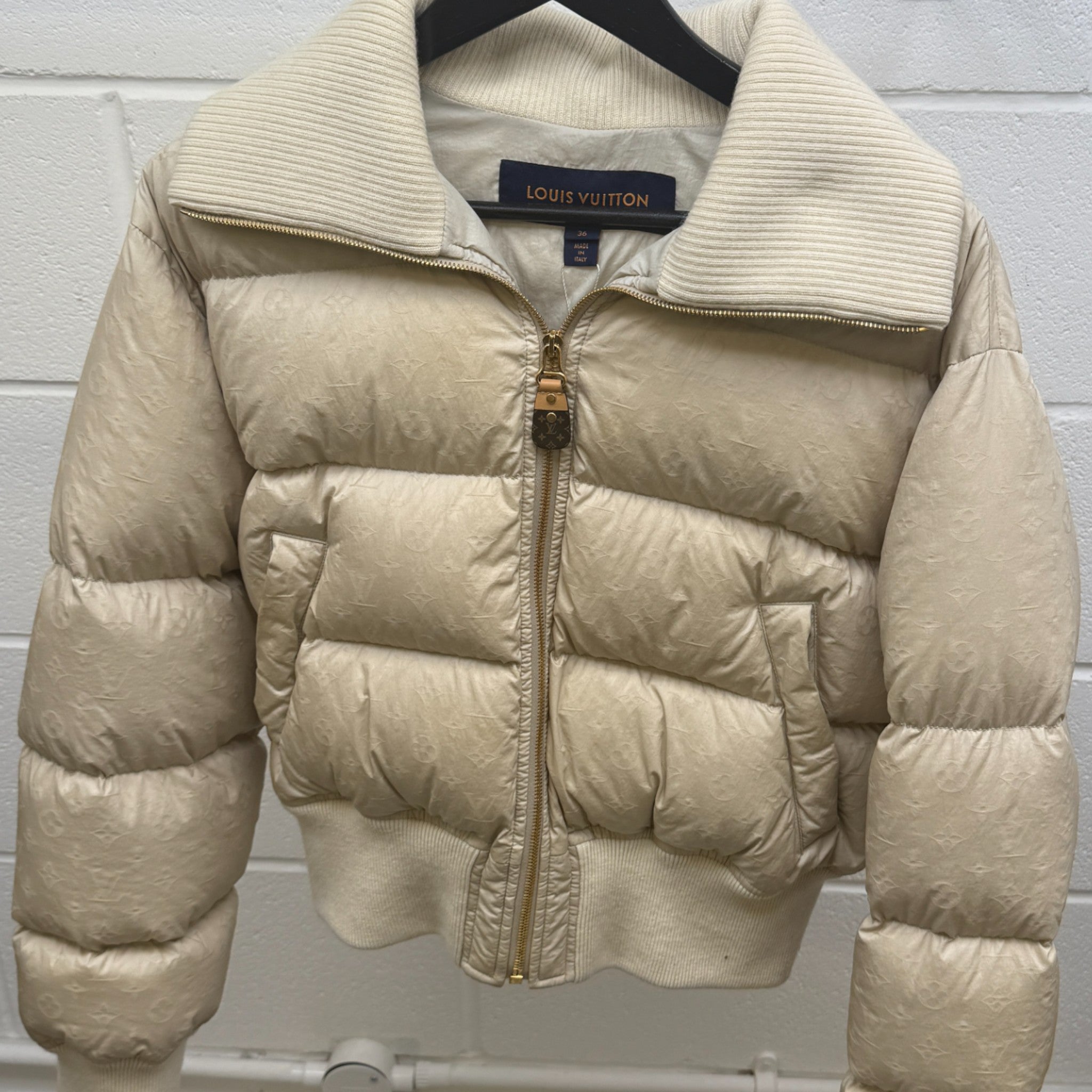 Women's Cropped Monogram Fr-36 Down Jacket Cream Size S
