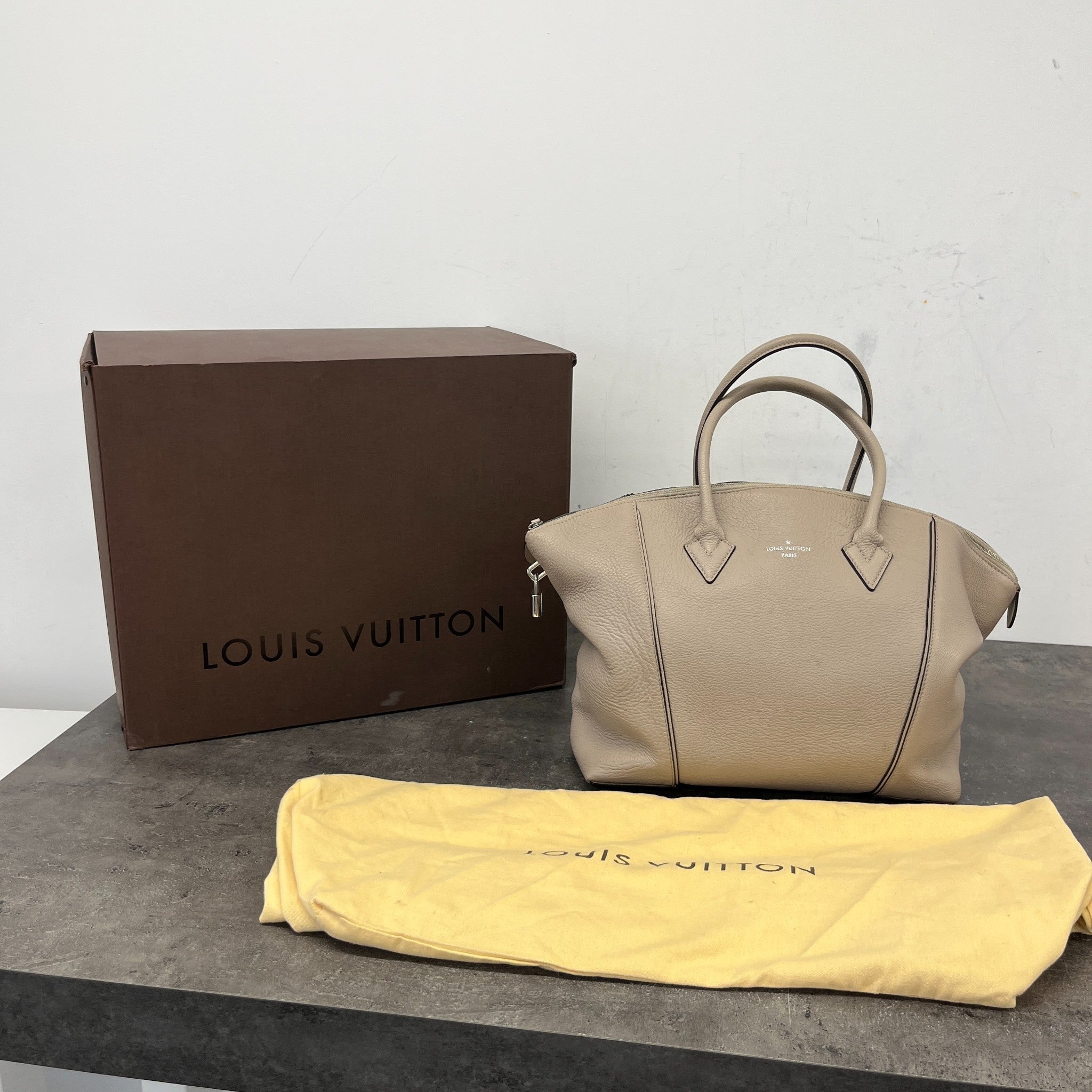 Women's Lockit Mm Handbag Nude