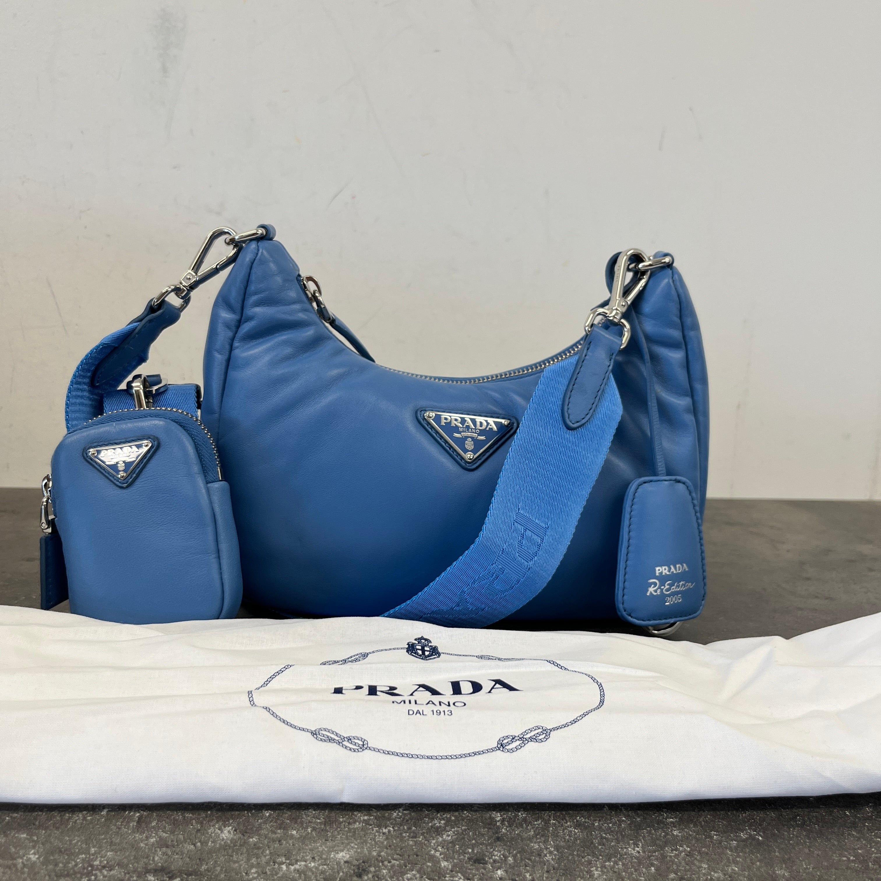 Women's Re-Edition 2005 Padded Nappa Bag Blue