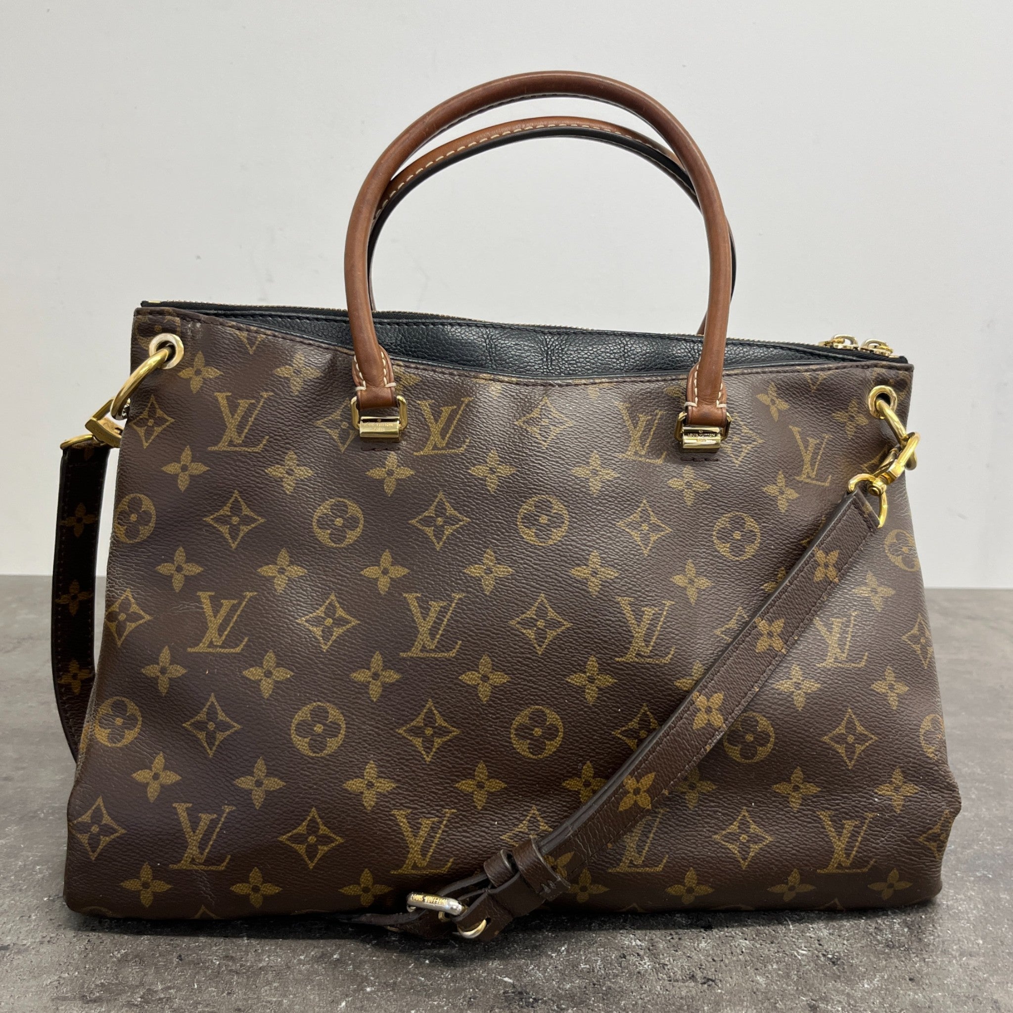 Women's Monogram Pallas Mm Bag Brown