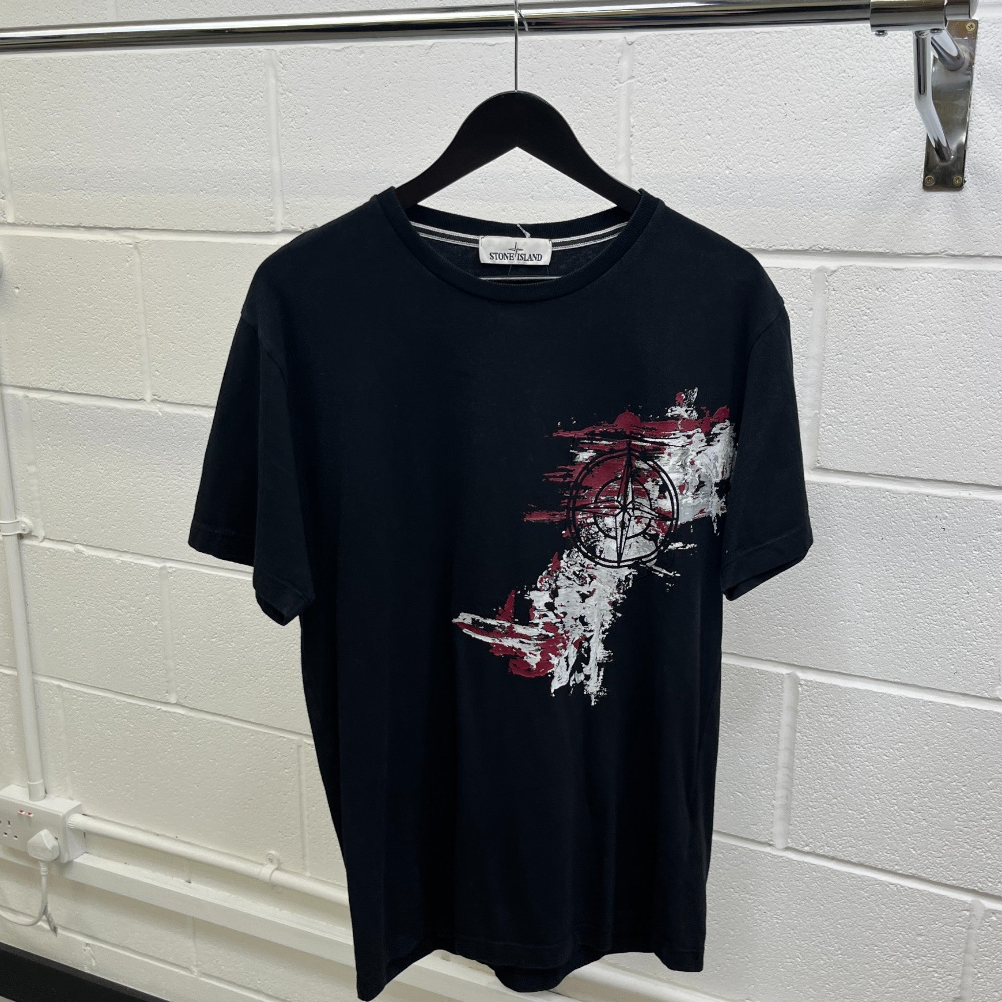 Men's Isola Di Pietra Graphic T-Shirt Black Size L