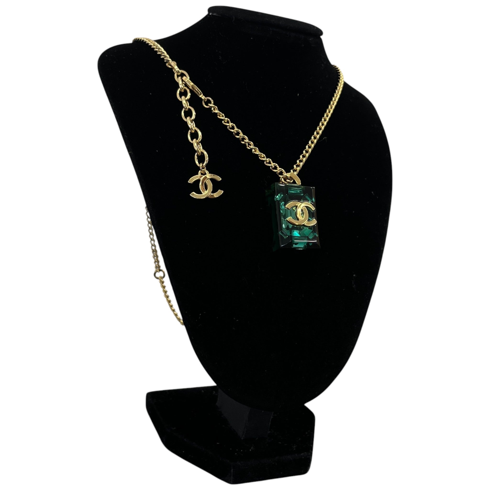 Women's Cc Resin Necklace Green