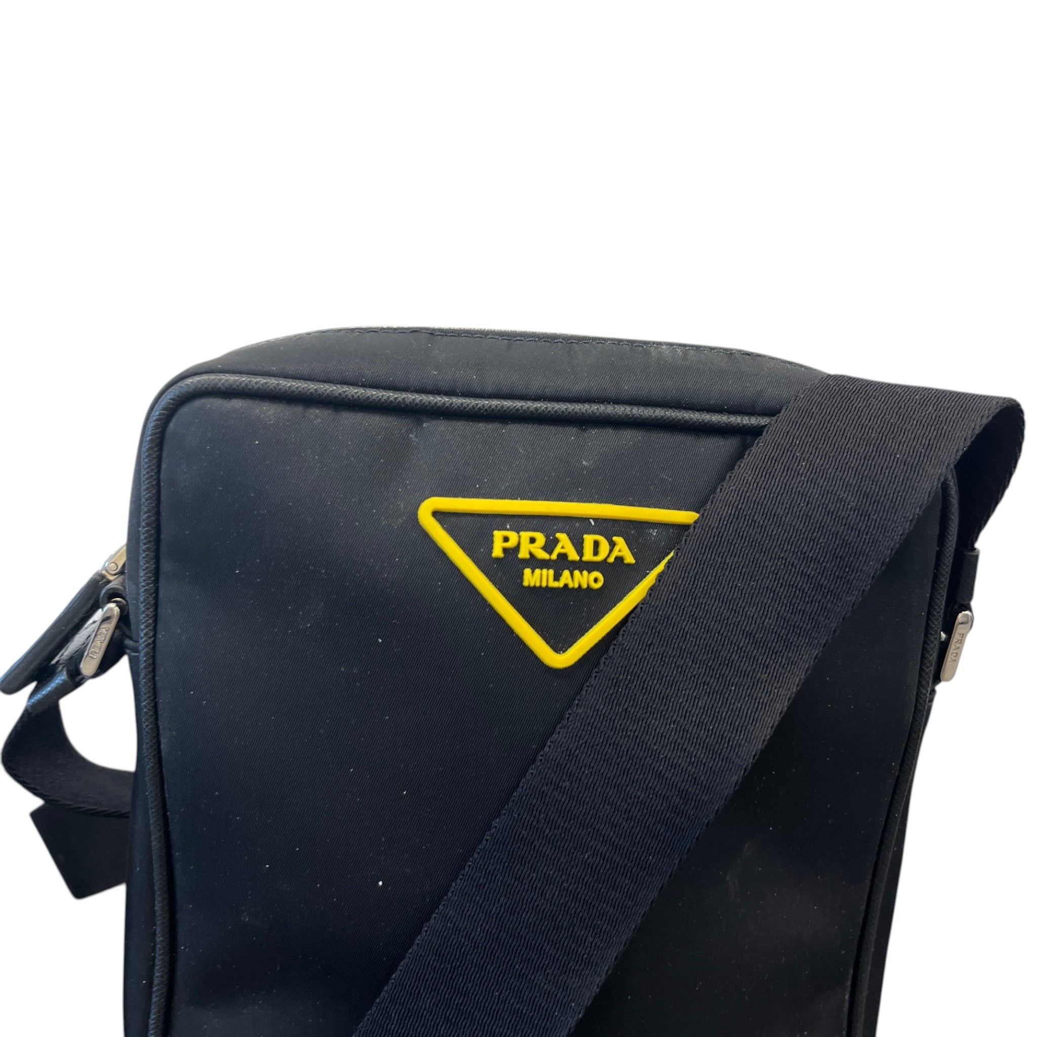 Men's Plaque Logo Messenger Bag Black