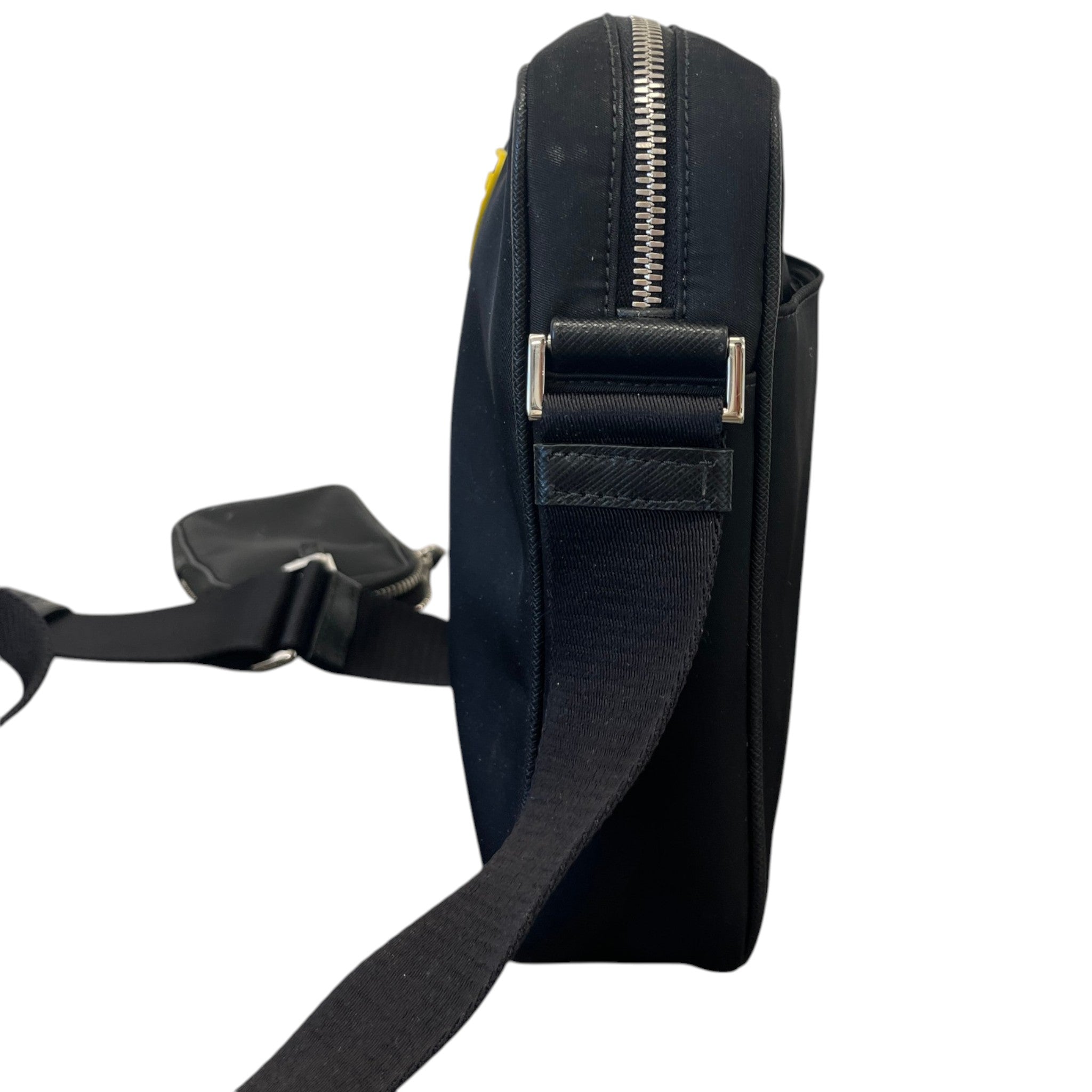 Men's Plaque Logo Messenger Bag Black
