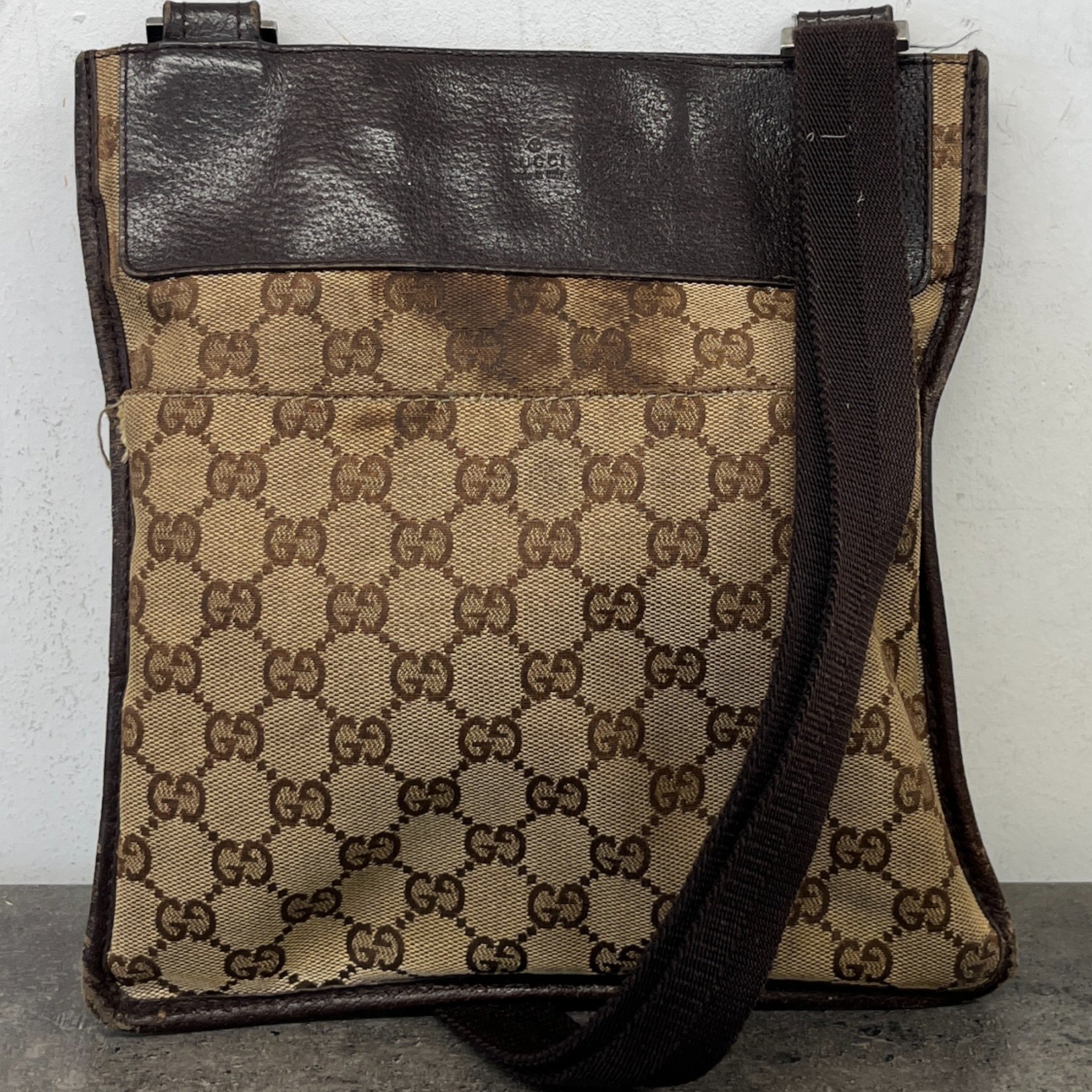 Women's Vintage Gg Monogram Messenger Bag Brown