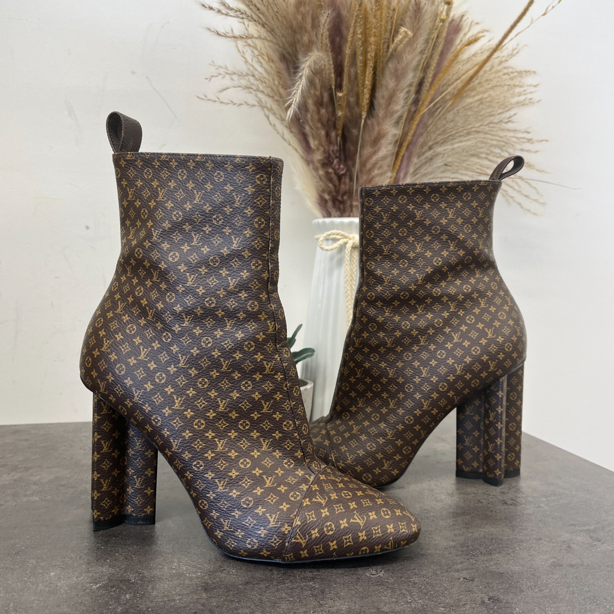 Women's Silhouette Ankle Heeled Boots Brown Size EU 36 / UK 3