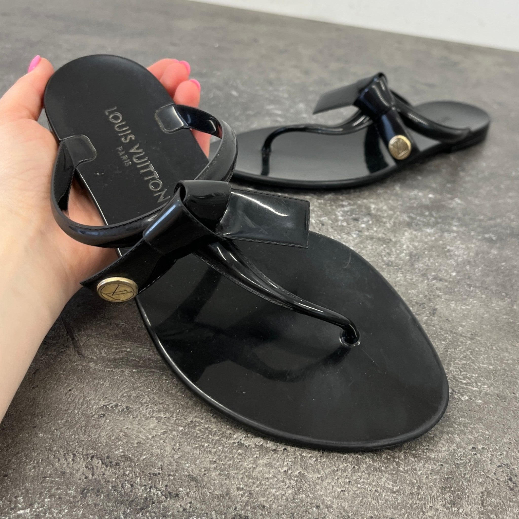 Women's Lv Logo Buckle Sandals Black Size EU 38 / UK 5
